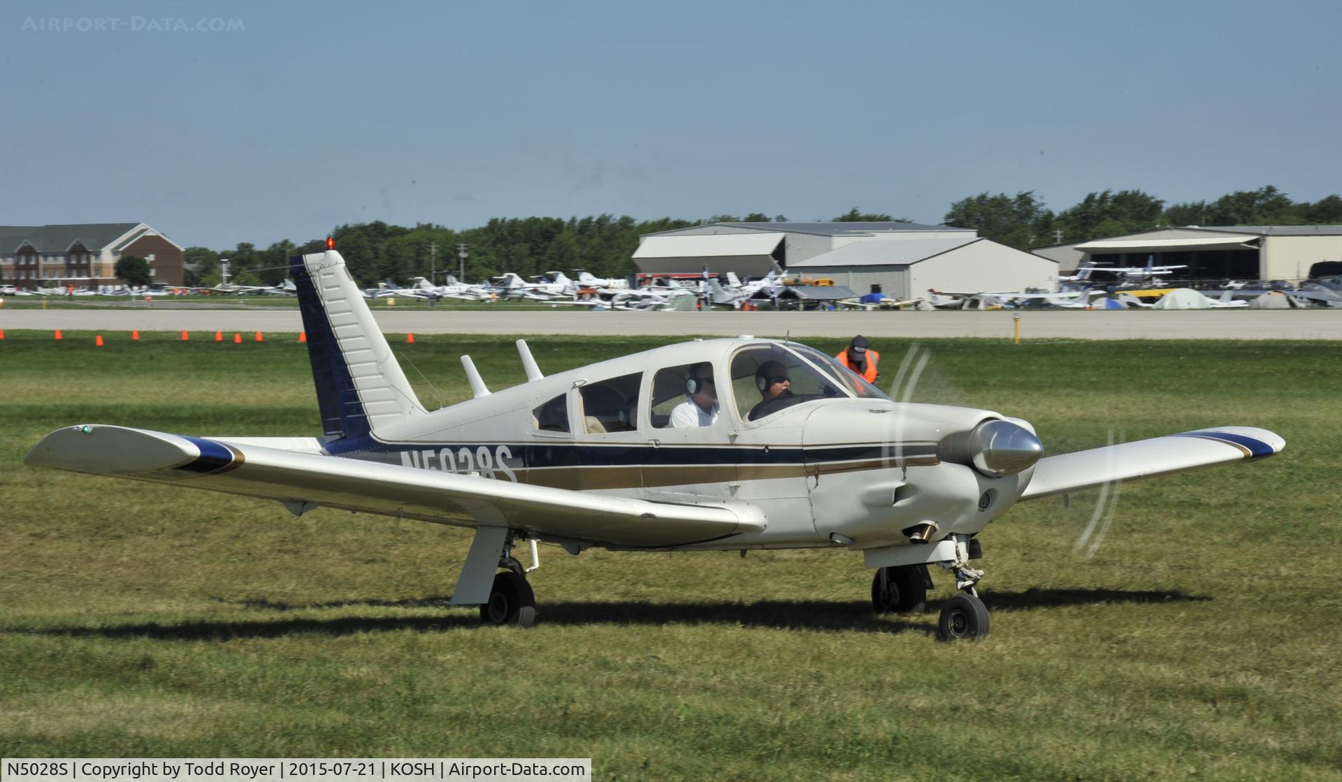 N5028S, 1970 Piper PA-28R-200 Cherokee Arrow C/N 28R-35772, Airventure 2015