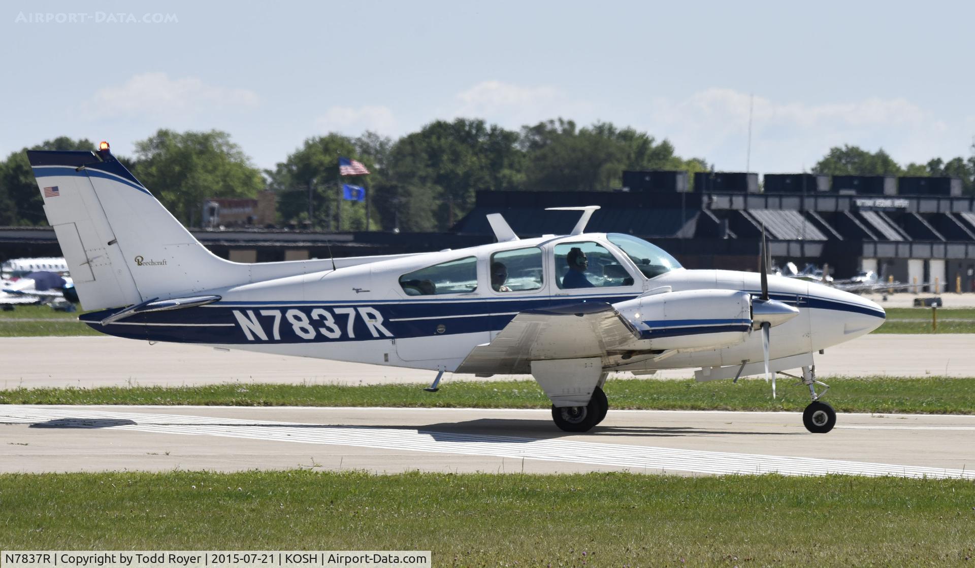N7837R, 1969 Beech D55 Baron C/N TE-675, Airventure 2015