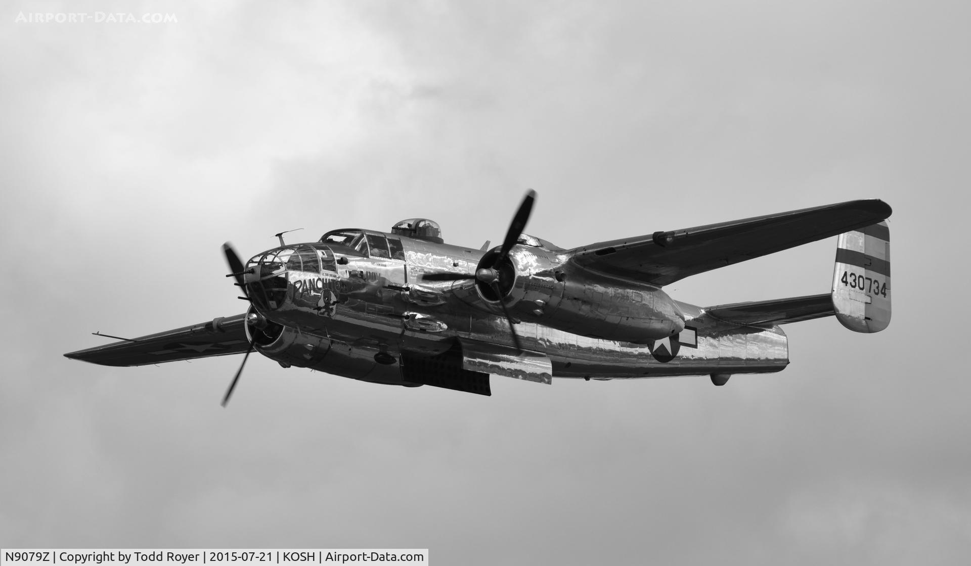 N9079Z, 1944 North American TB-25N Mitchell C/N 108-34009, Airventure 2015