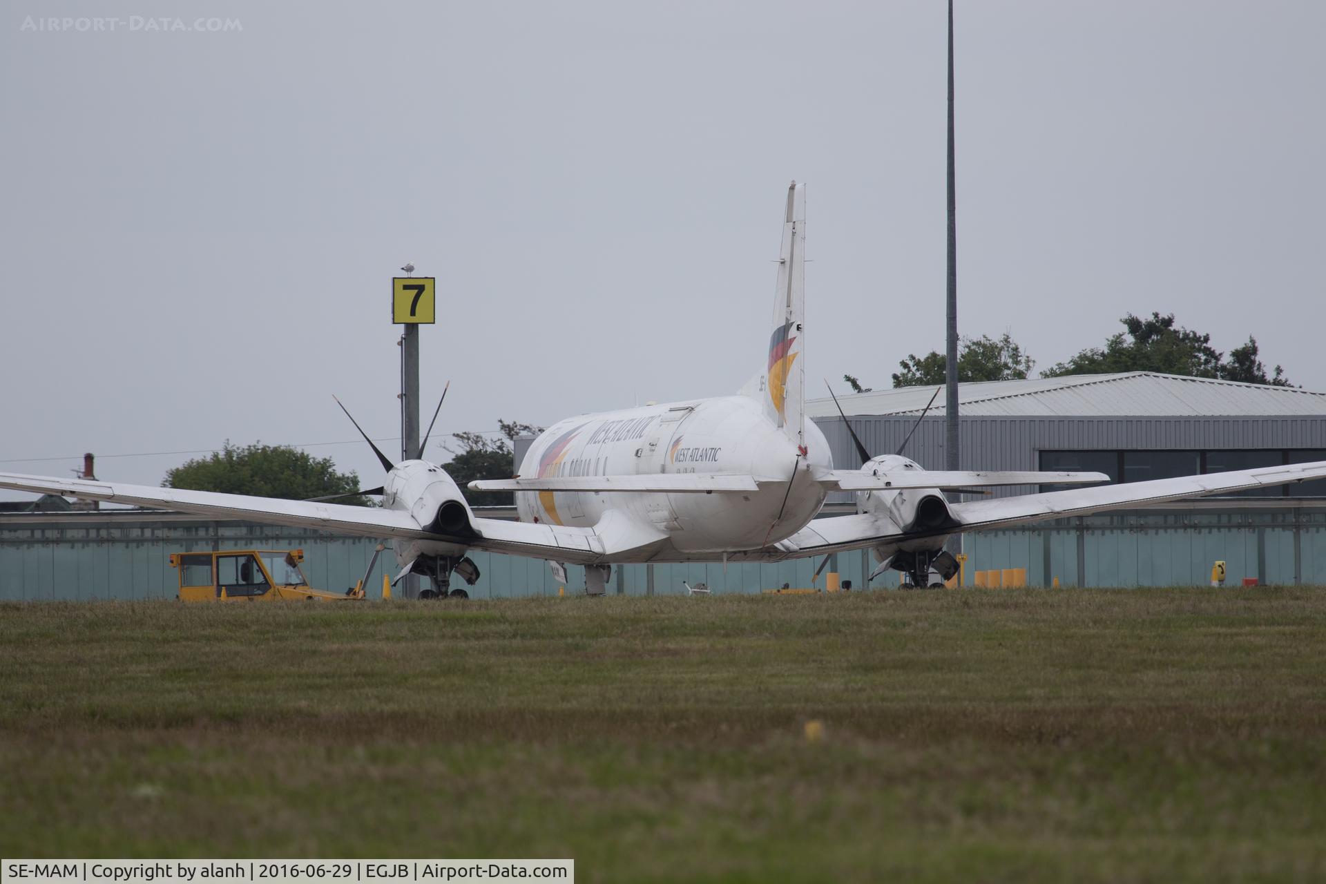 SE-MAM, 1988 British Aerospace ATP C/N 2005, On stand 7 at Guernsey (reg. on nosewheel door)