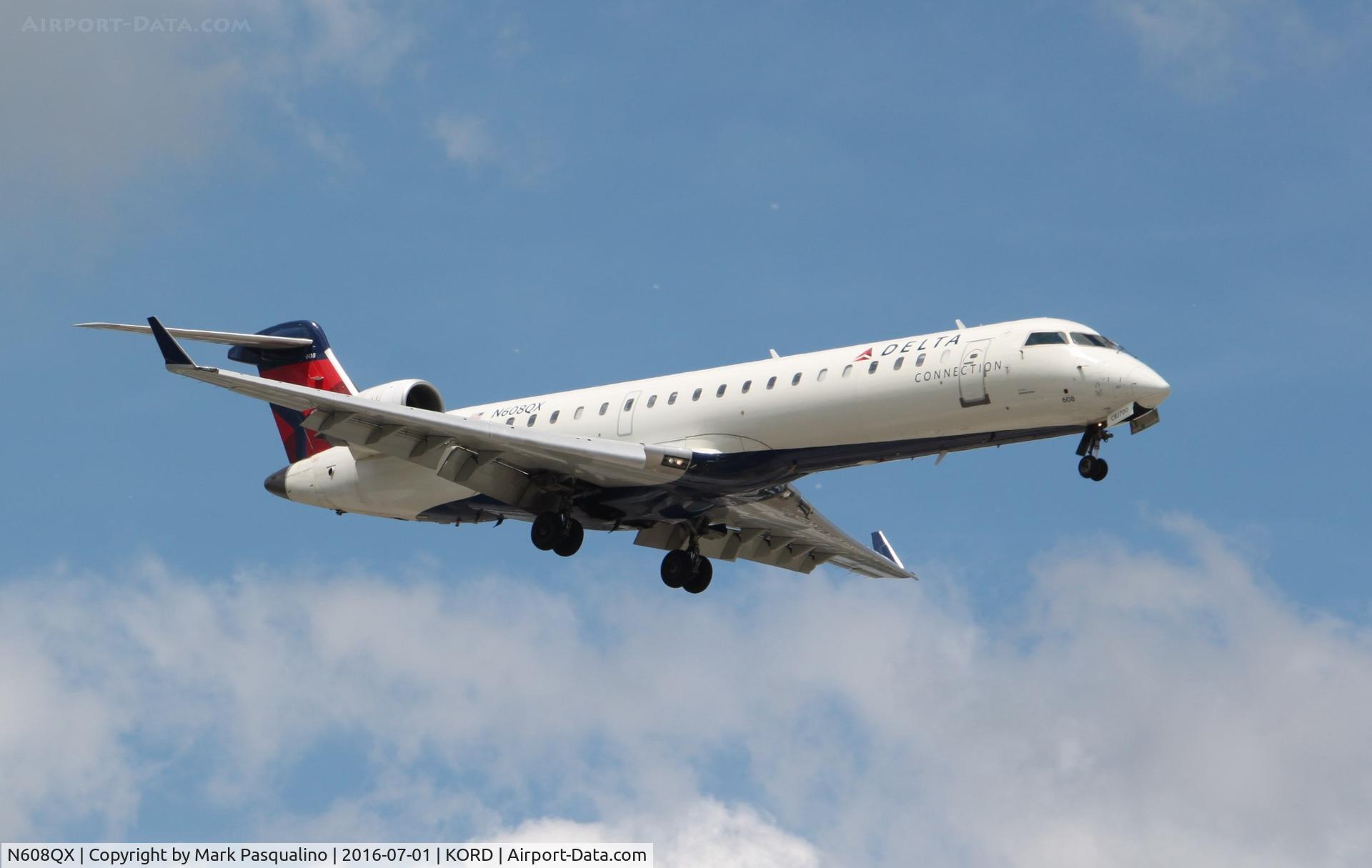 N608QX, 2001 Bombardier CRJ-701 (CL-600-2C10) Regional Jet C/N 10026, CL-600-2C10