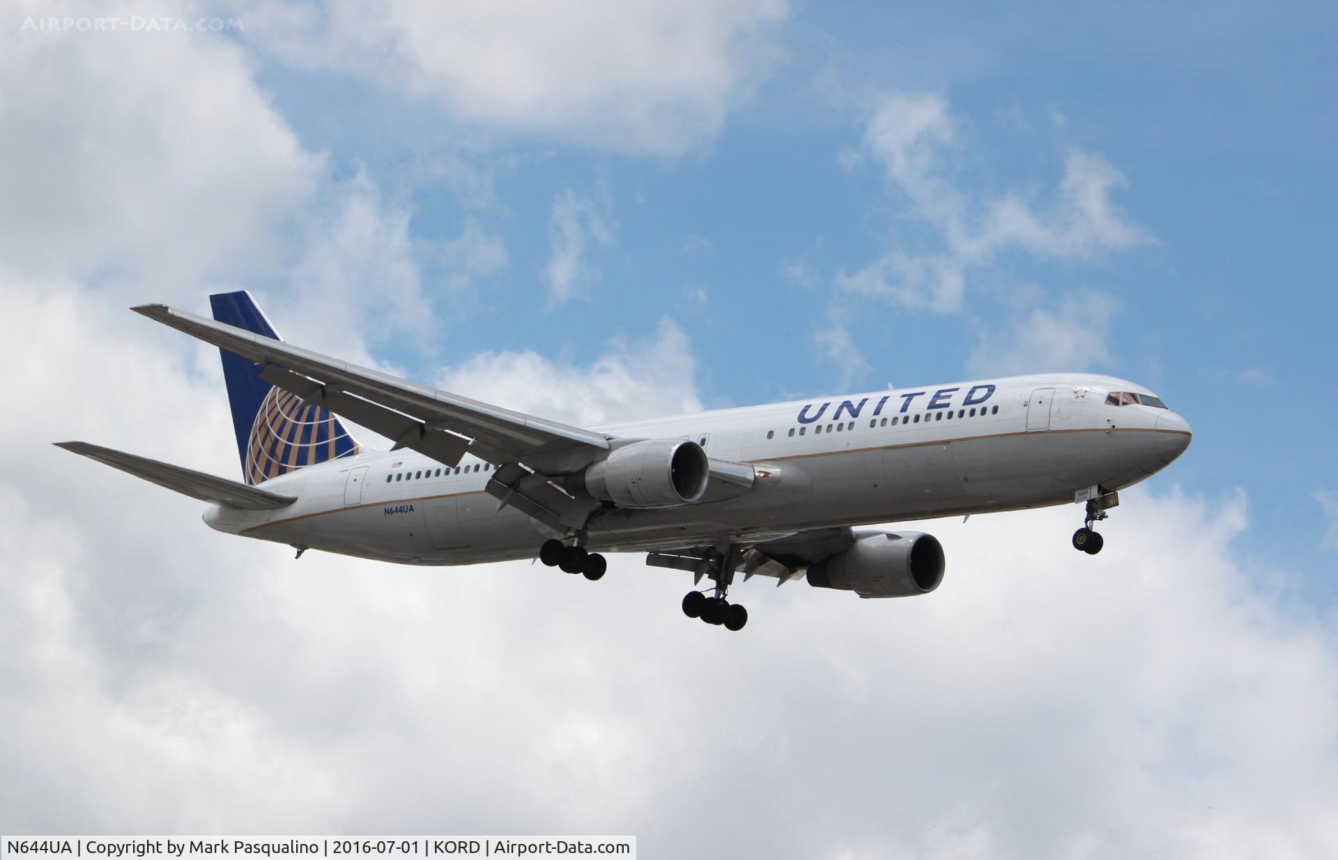 N644UA, 1991 Boeing 767-322 C/N 25094, Boeing 767-300