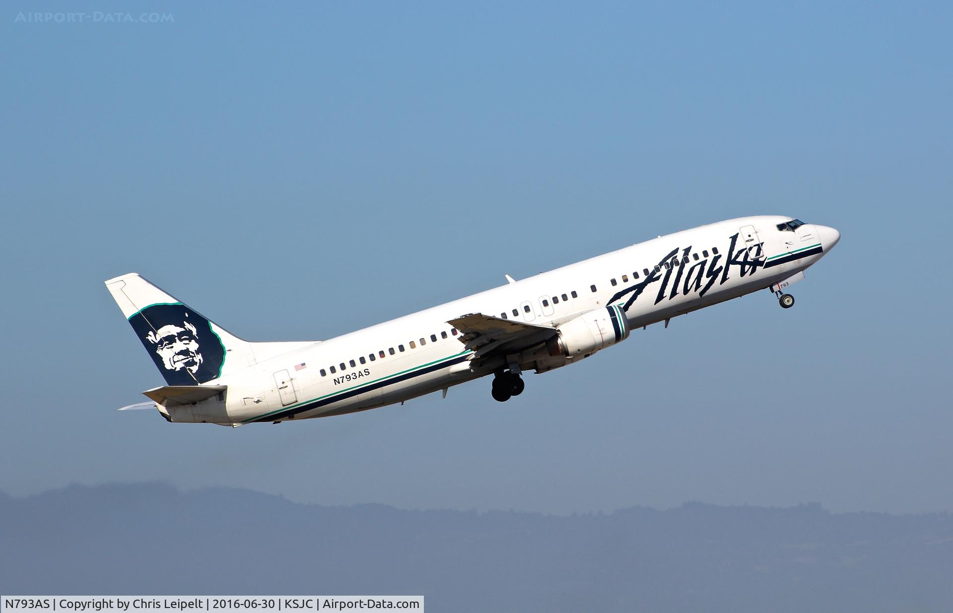 N793AS, 1998 Boeing 737-490 C/N 28888, Alaska Airlines departing in their 1998 Boeing 737-400 for an early morning departure at San Jose International Airport, CA.