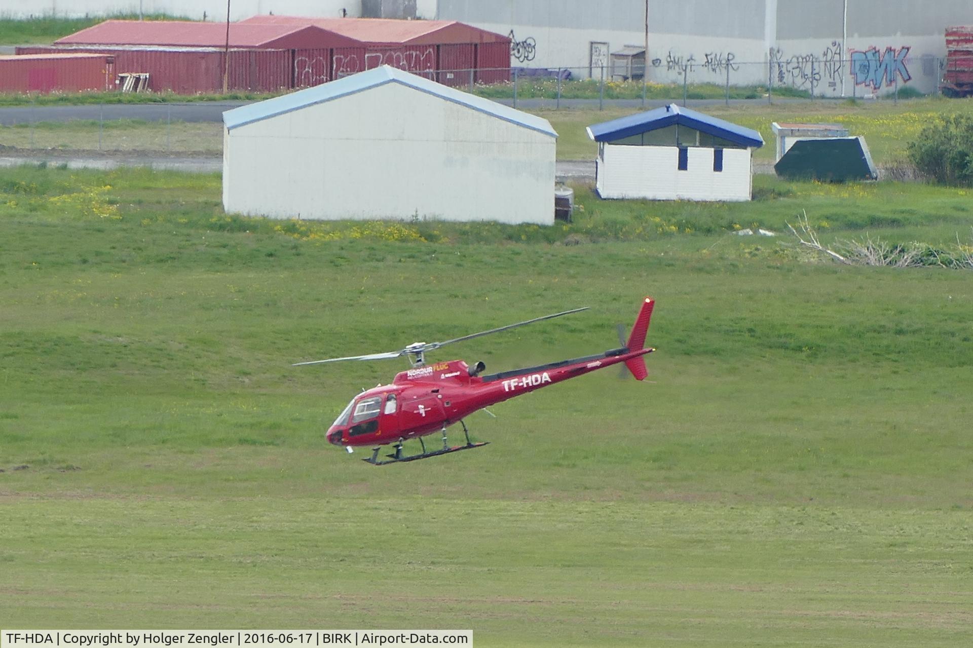 TF-HDA, Aerospatiale AS-350B-2 Ecureuil C/N 2600, Leaving RKV to a unknown destination...