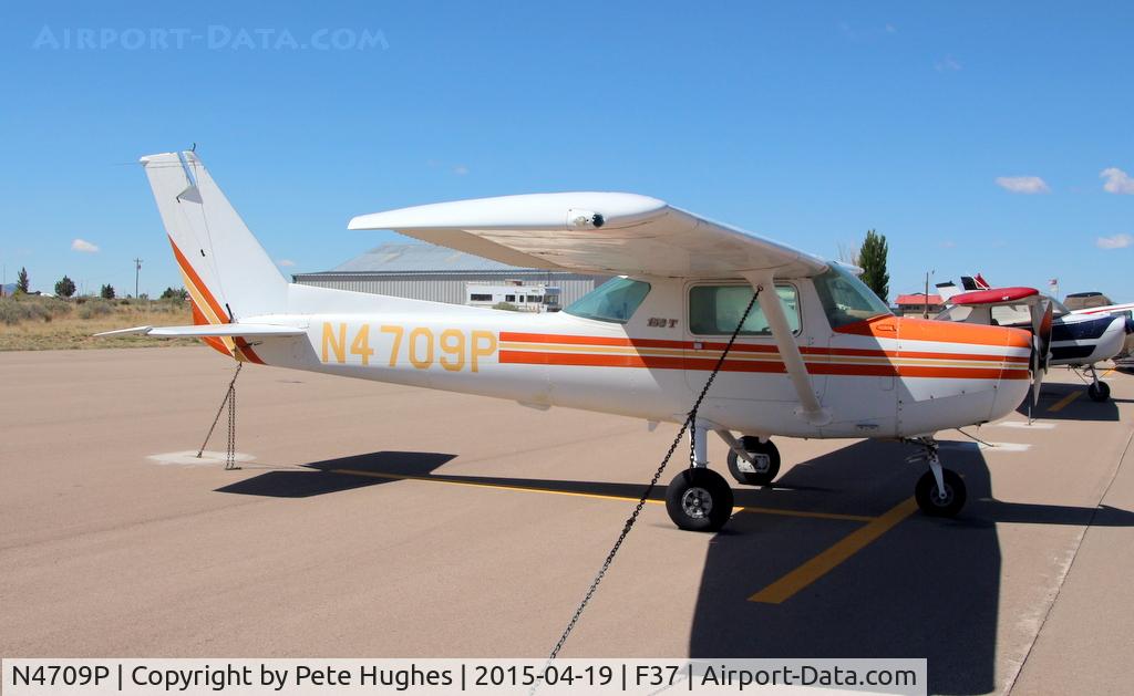 N4709P, 1980 Cessna 152 C/N 15284802, N4709P Cessna 152 at Carrizozo New Mexico