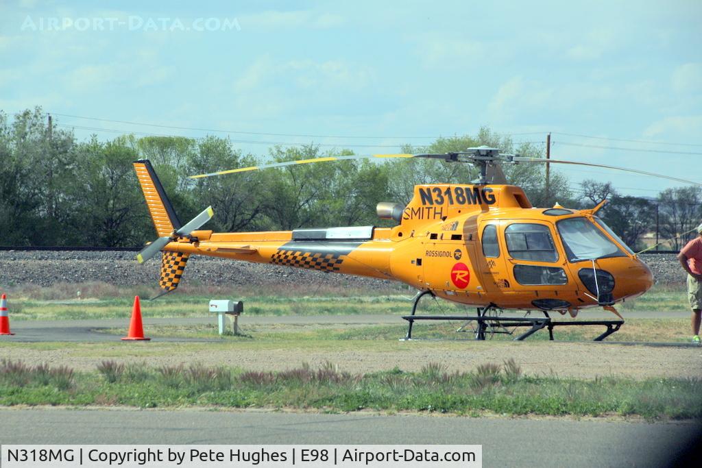 N318MG, 2012 Eurocopter AS-350B-3 Ecureuil Ecureuil C/N 7473, N318MG Squirrel at Mid Valley Airpar, New Mexico