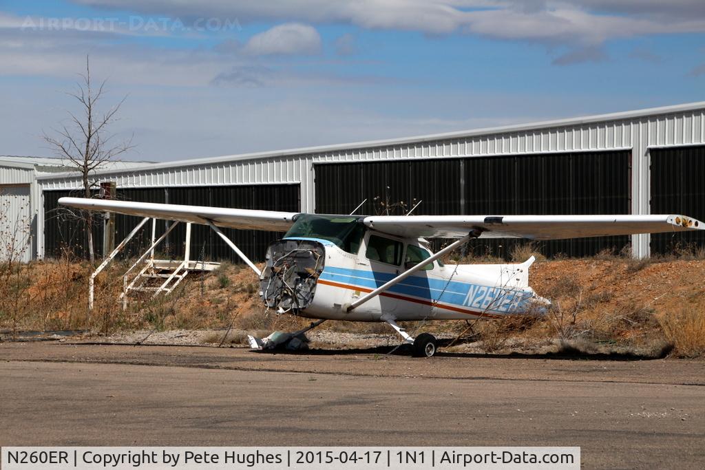 N260ER, Cessna 172N C/N 17270223, N260ER Cessna 172 at Sandia Airpark, New Mexico