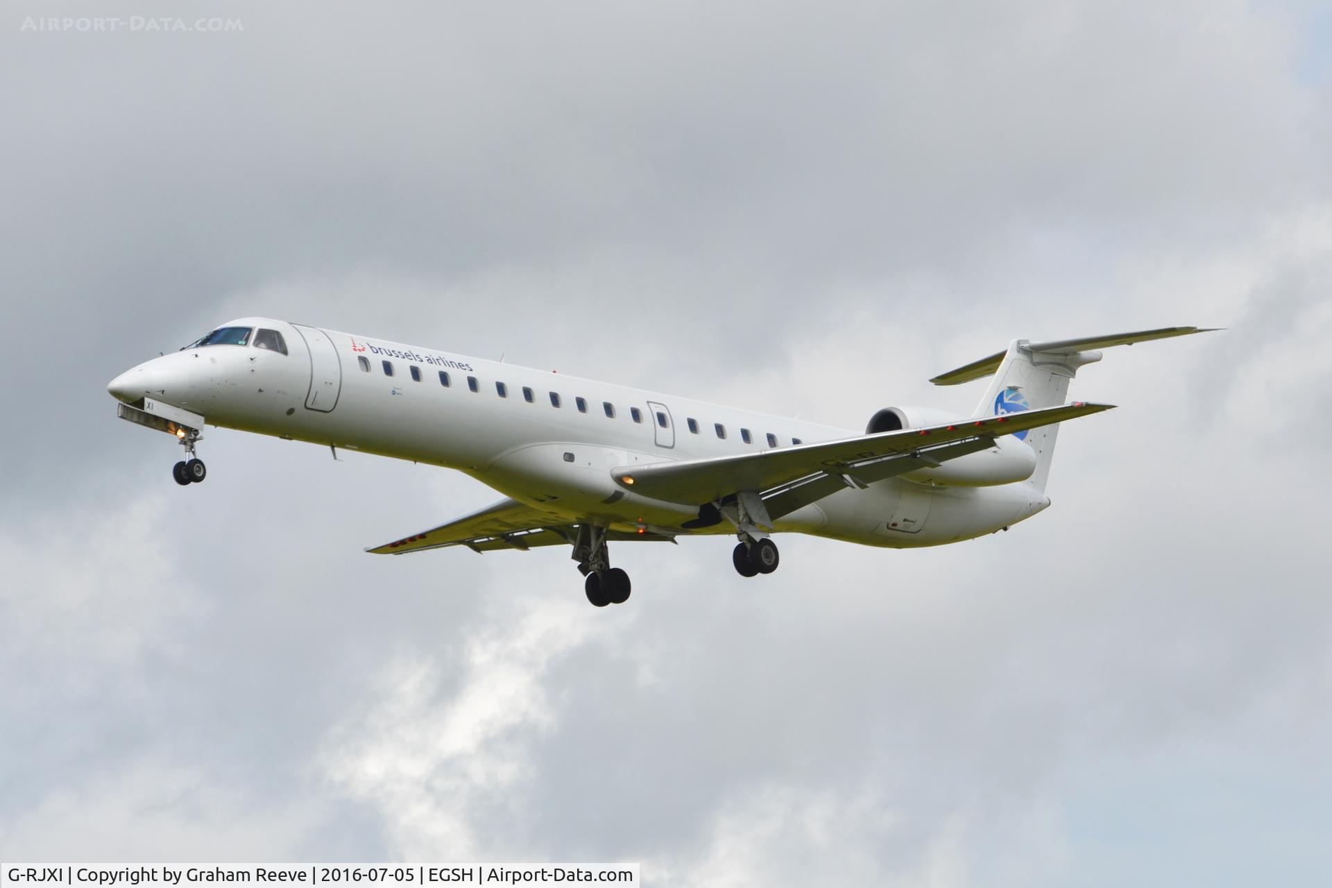 G-RJXI, 2001 Embraer EMB-145EP (ERJ-145EP) C/N 145454, Landing at Norwich.