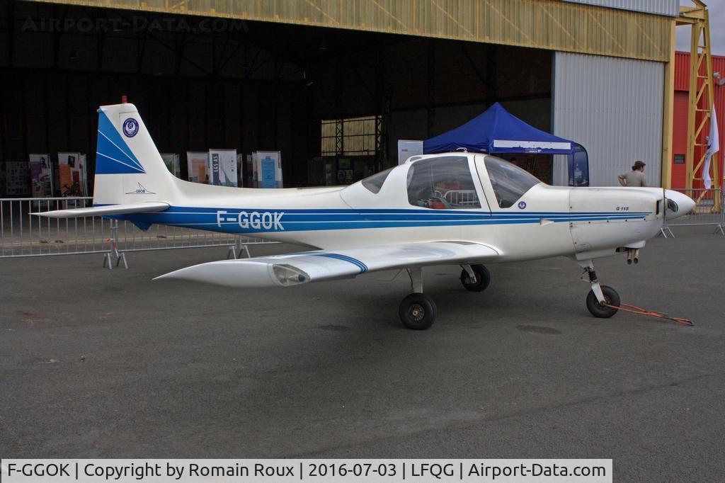 F-GGOK, 1989 Grob G-115A C/N 8096, Parked