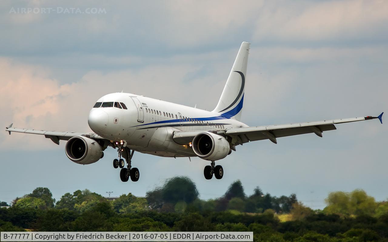 B-77777, 2008 Airbus ACJ318 (A318-112/CJ) C/N 3363, on final RW27