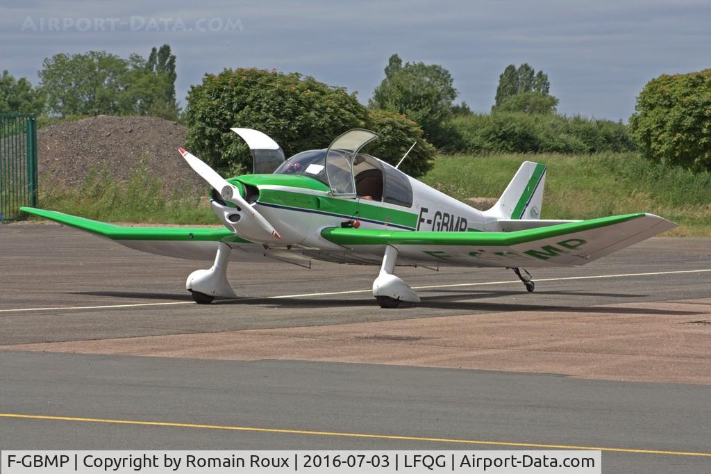 F-GBMP, 1965 Robin DR-250-160 Capitaine C/N 37, Parked