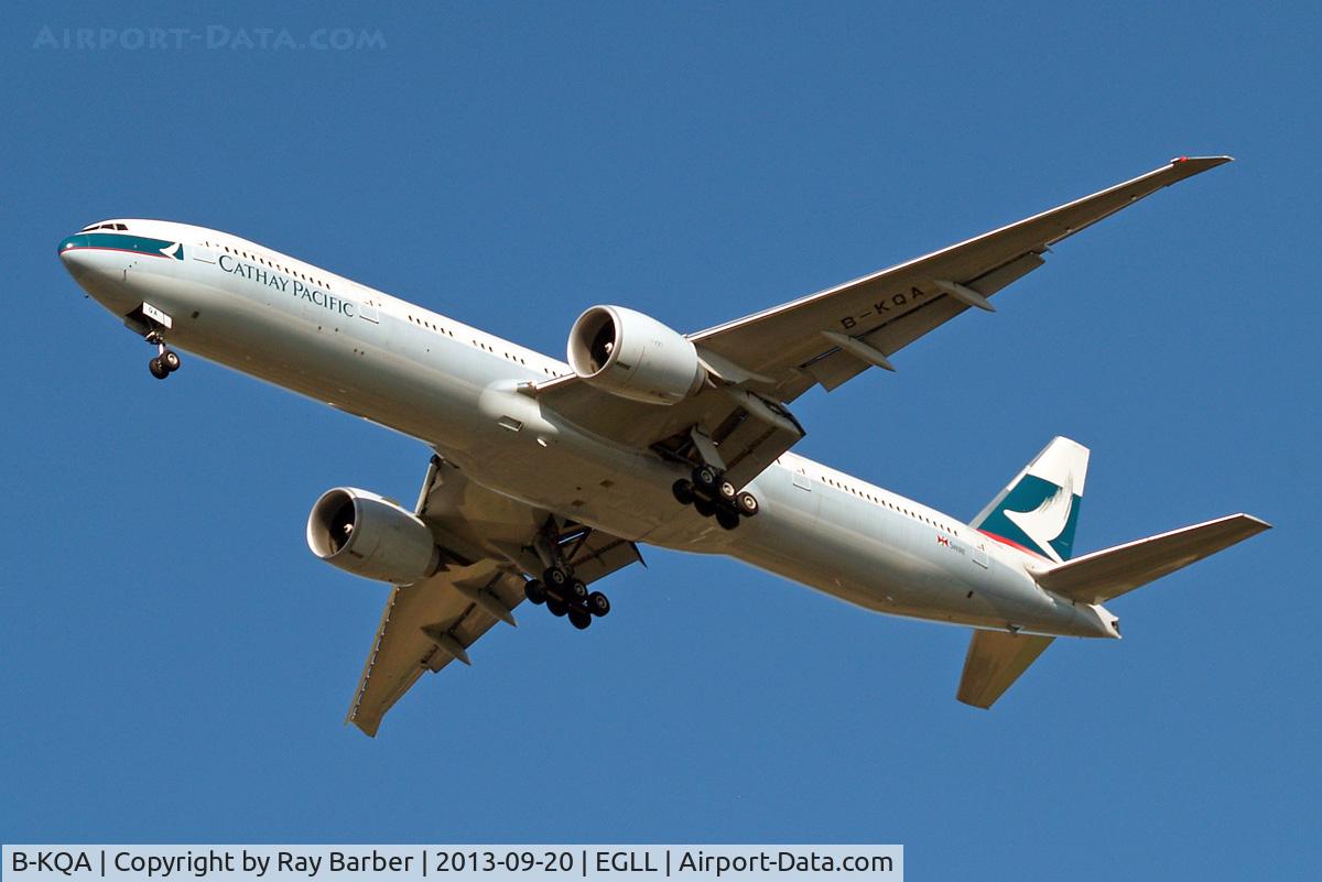 B-KQA, 2012 Boeing 777-367/ER C/N 37898, Boeing 777-367ER [37898] (Cathay Pacific Airways) Home~G 20/09/2013,. On approach 27R.