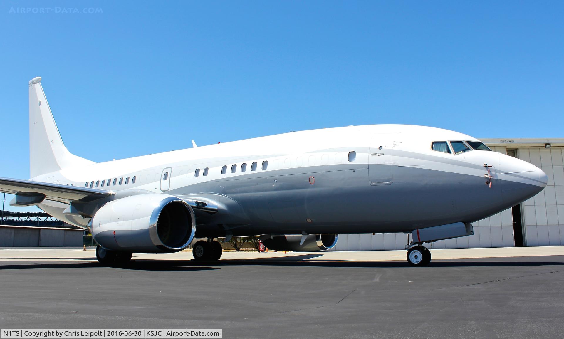 N1TS, 2010 Boeing 737-7JY BBJ C/N 39109, Wilmington Trust Co (Medford, OR) Boeing 737-700 (BBJ) parked on the ramp at San Jose International Airport, CA.