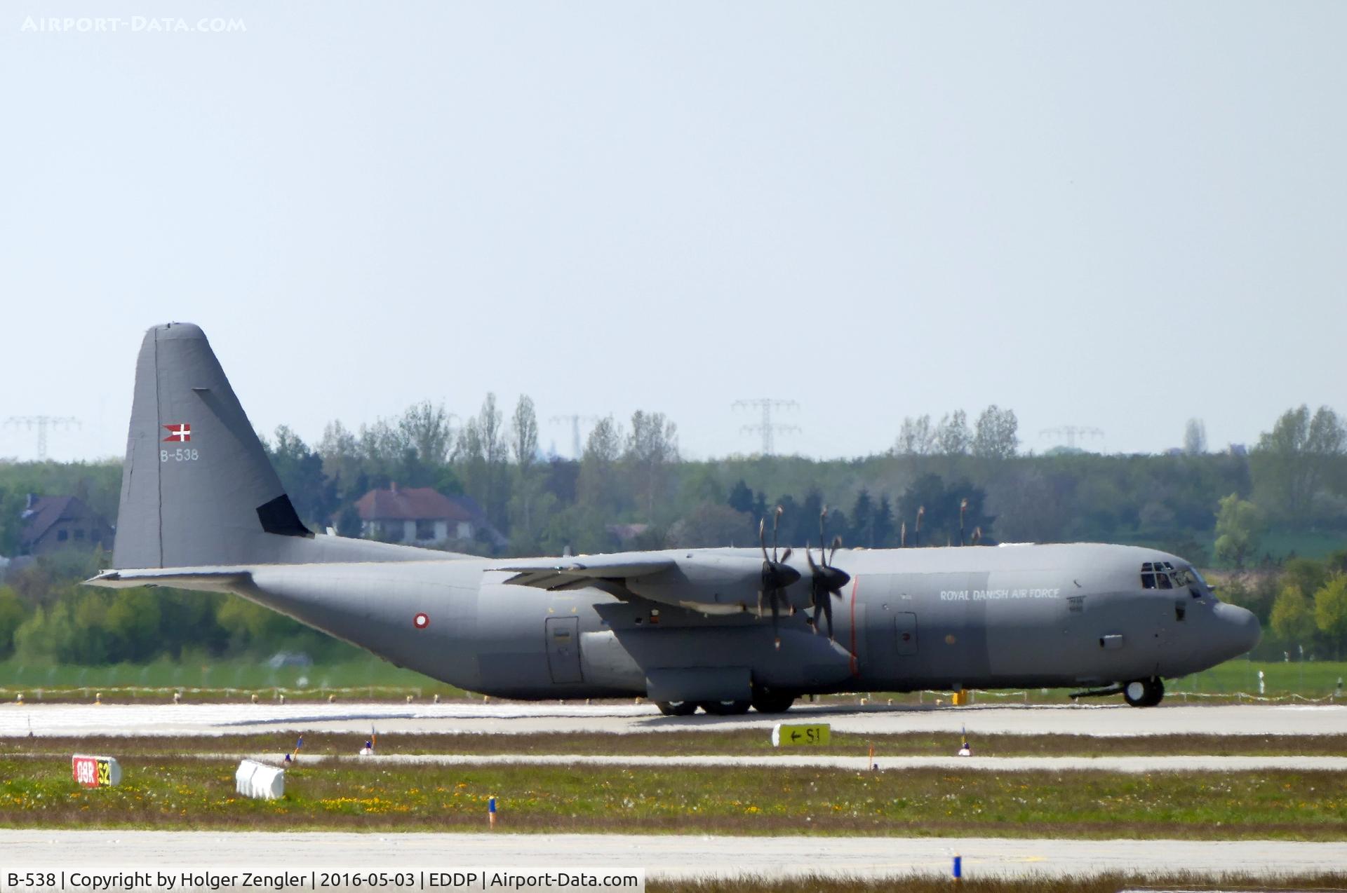 B-538, 2004 Lockheed Martin C-130J-30 Super Hercules C/N 382-5538, Very rare visitor on taxi for departure on rwy 08R....