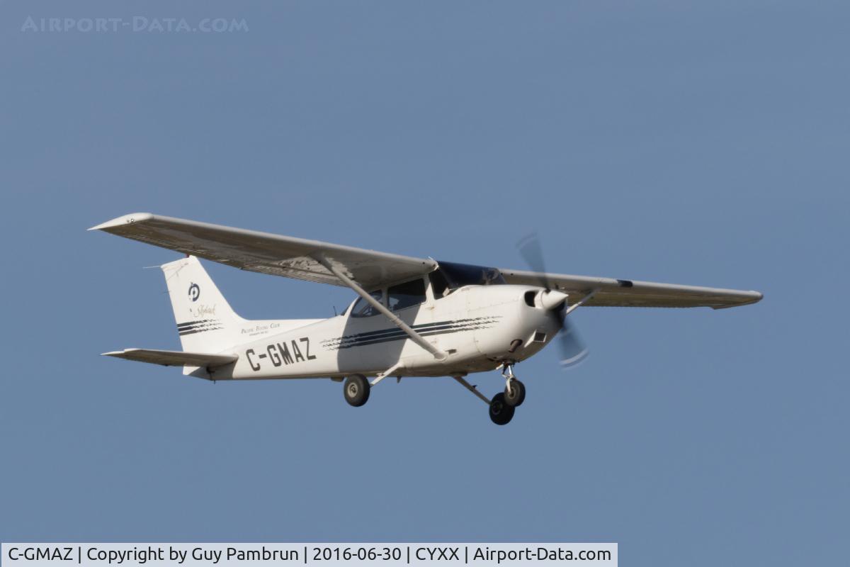 C-GMAZ, 1998 Cessna 172R C/N 17280468, Landing
