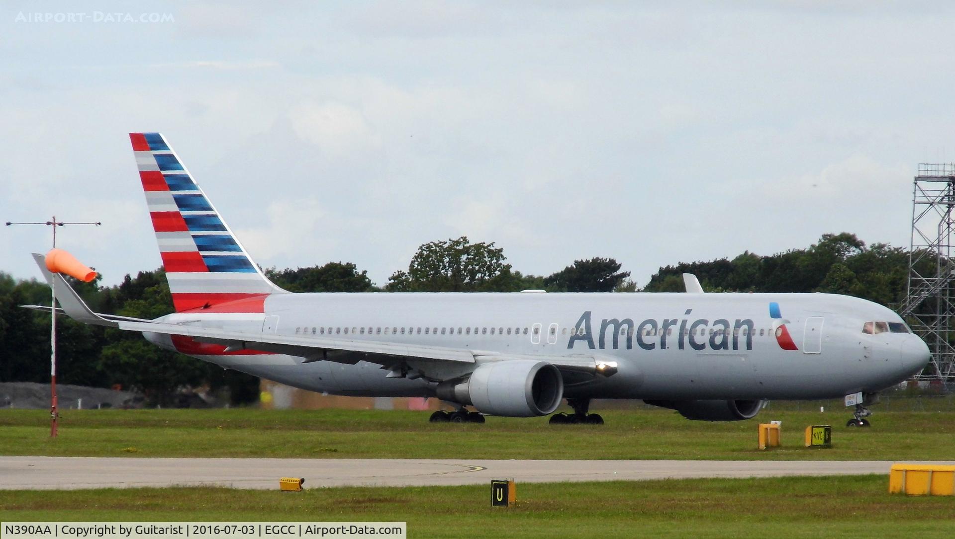 N390AA, 1995 Boeing 767-323 C/N 27450, At Manchester
