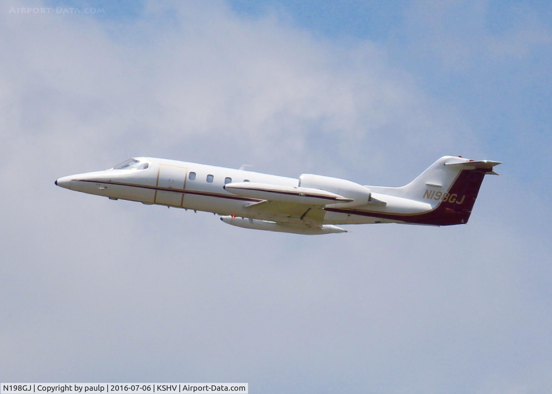 N198GJ, 1978 Gates Learjet 35A C/N 198, Taking off from Shreveport Regional.