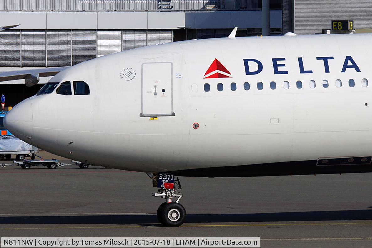 N811NW, 2005 Airbus A330-323 C/N 0690, 