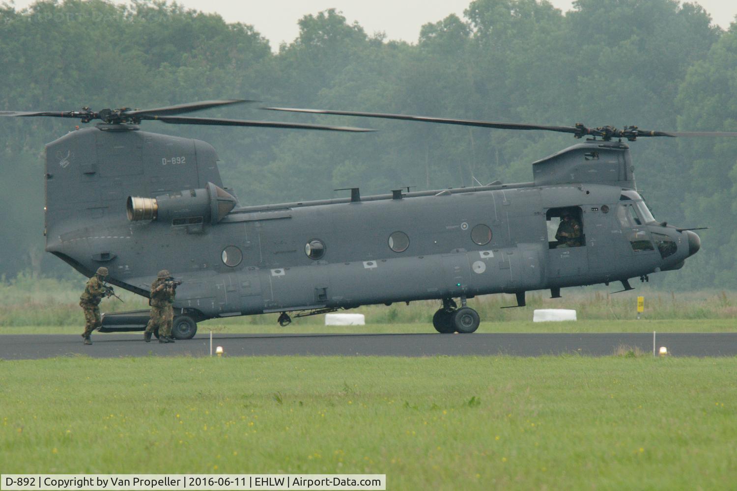 D-892, Boeing CH-47F Chinook C/N M.8892, CH-47F Chinook helicopter of the Royal Netherlands Air Force shown at Leeuwarden Air Base, fire power demo during open days 2016