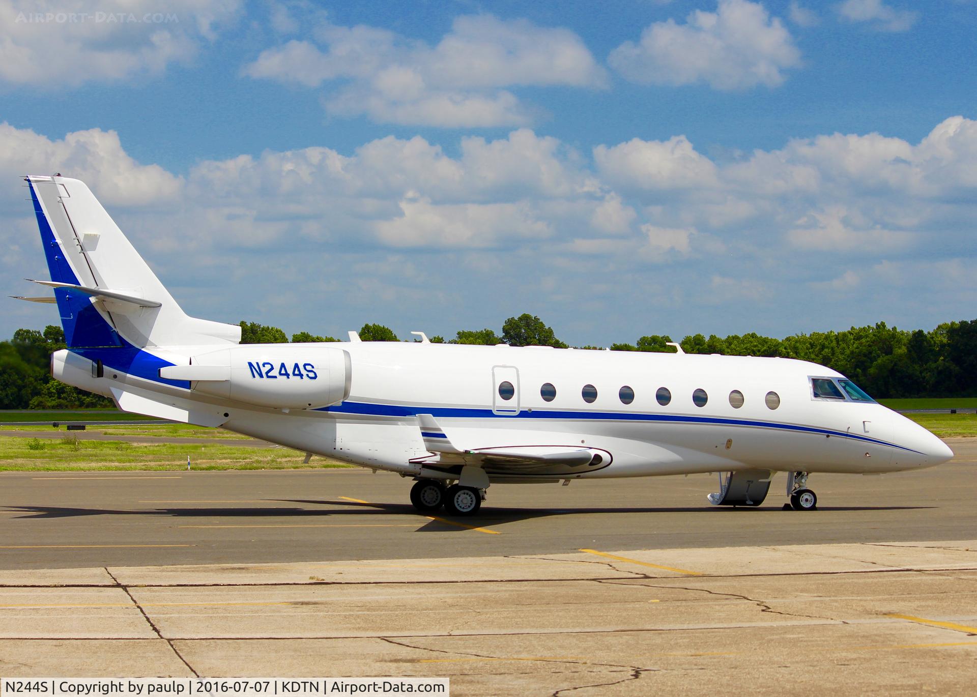 N244S, Israel Aerospace Industries Gulfstream 200 C/N 235, At Downtown Shreveport.