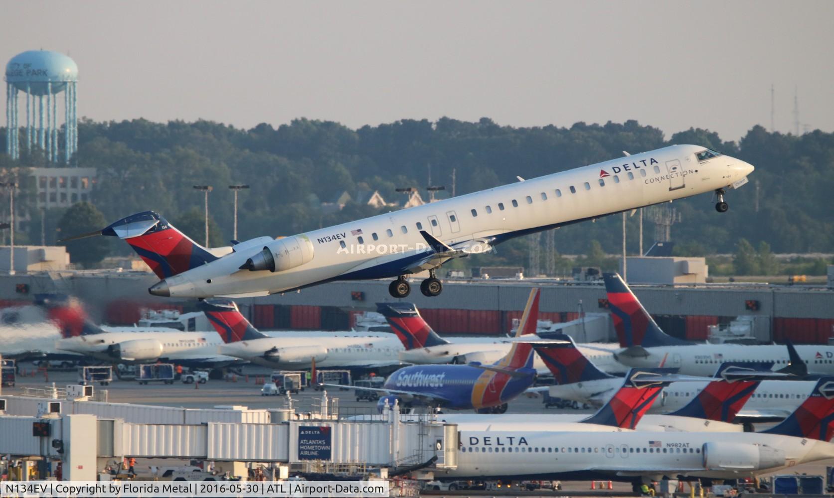 N134EV, 2009 Bombardier CRJ-900ER (CL-600-2D24) C/N 15223, Delta Connection CRJ-900