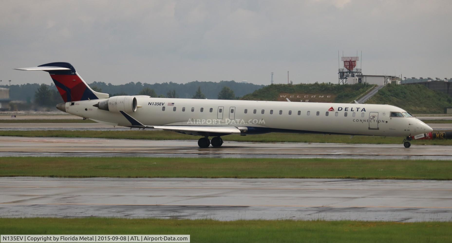 N135EV, 2009 Bombardier CRJ-900ER (CL-600-2D24) C/N 15225, Delta Connection CRJ-900