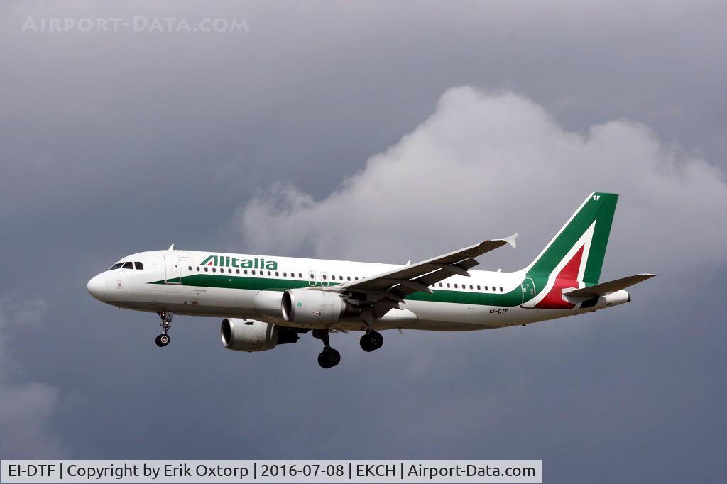 EI-DTF, 2009 Airbus A320-216 C/N 3906, EI-DTF landing rw 22L