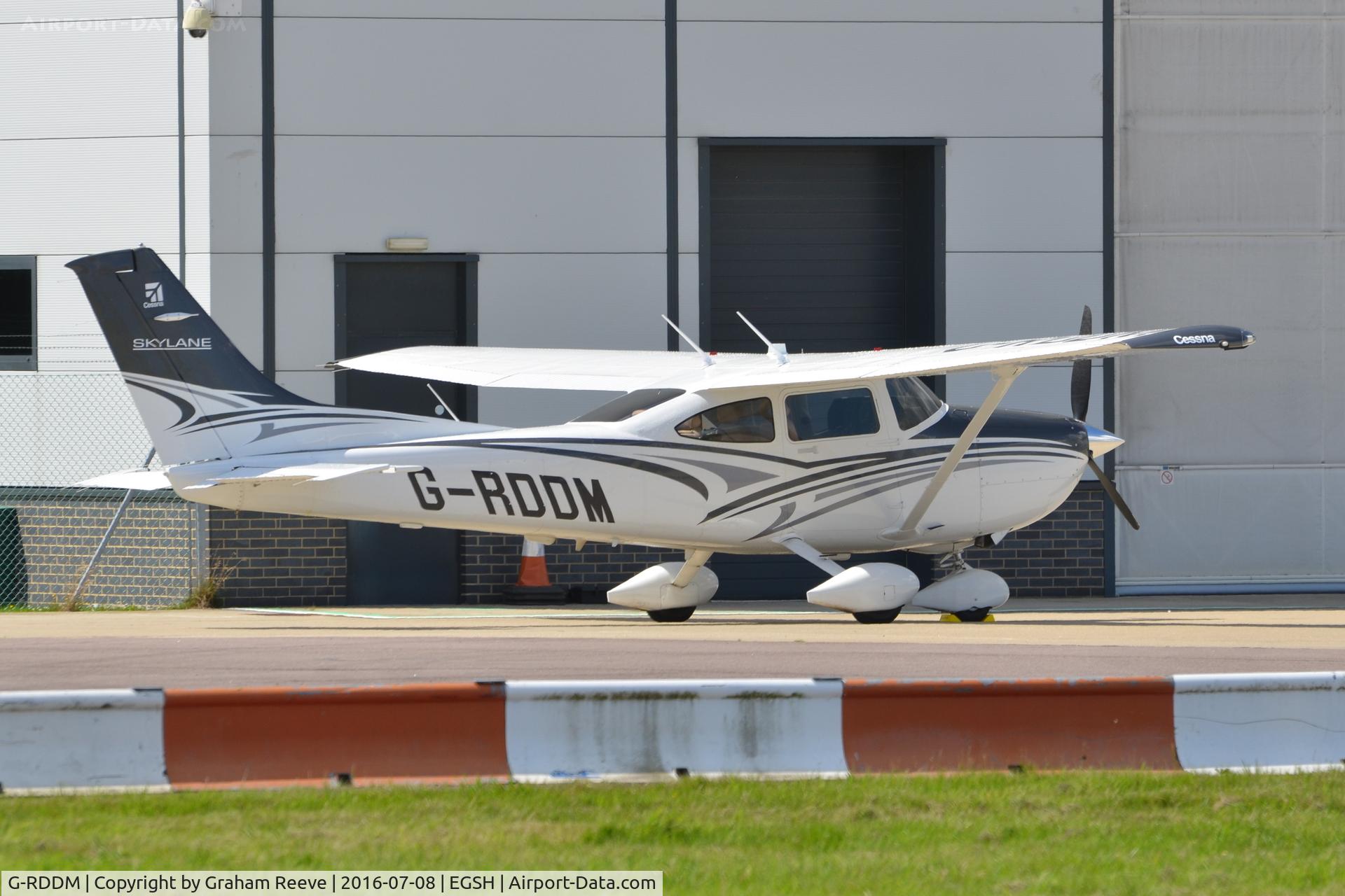 G-RDDM, 2015 Cessna 182T Skylane Skylane C/N 18282387, Parked at Norwich.