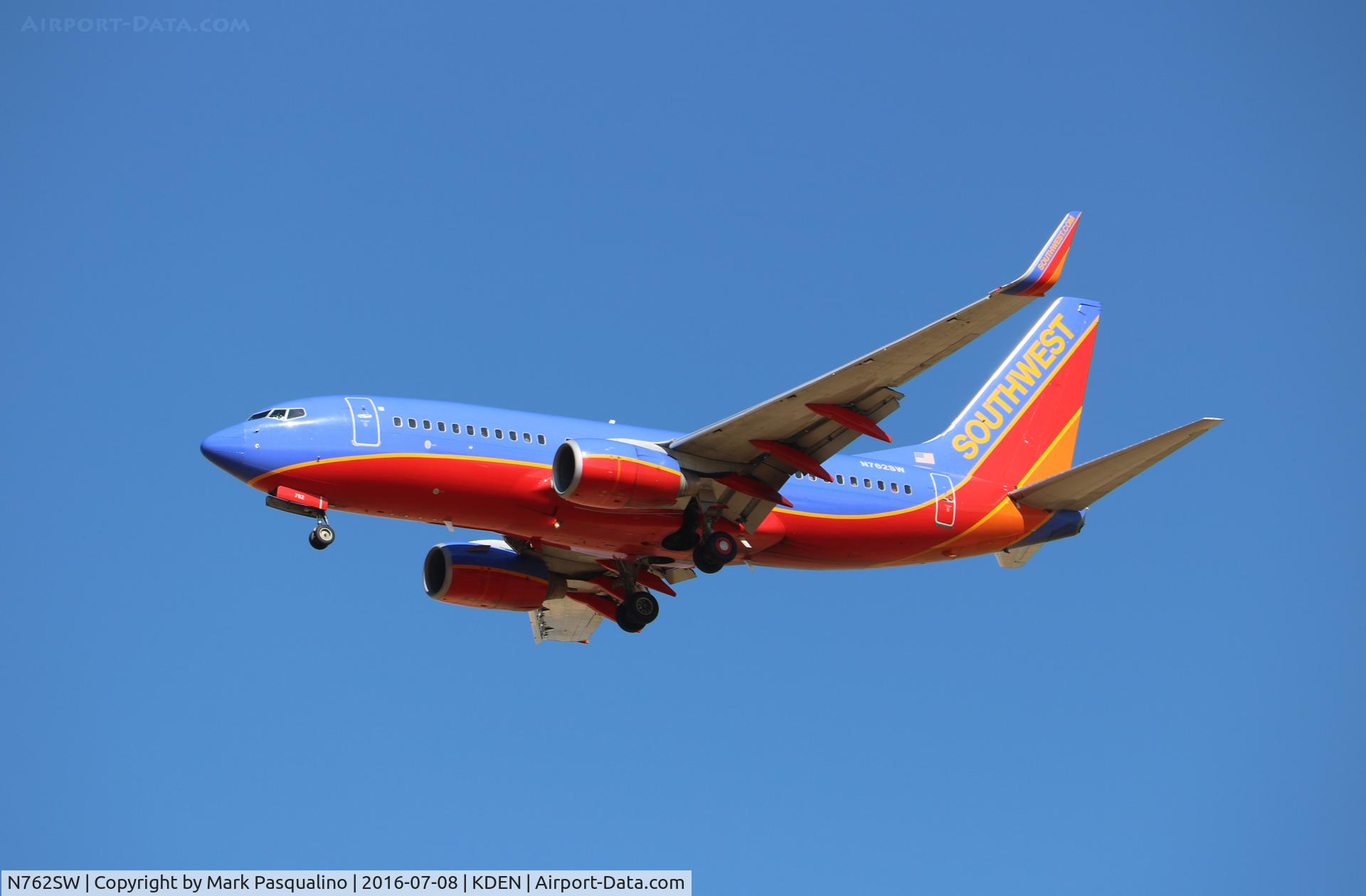 N762SW, 2000 Boeing 737-7H4 C/N 27876, Boeing 737-700