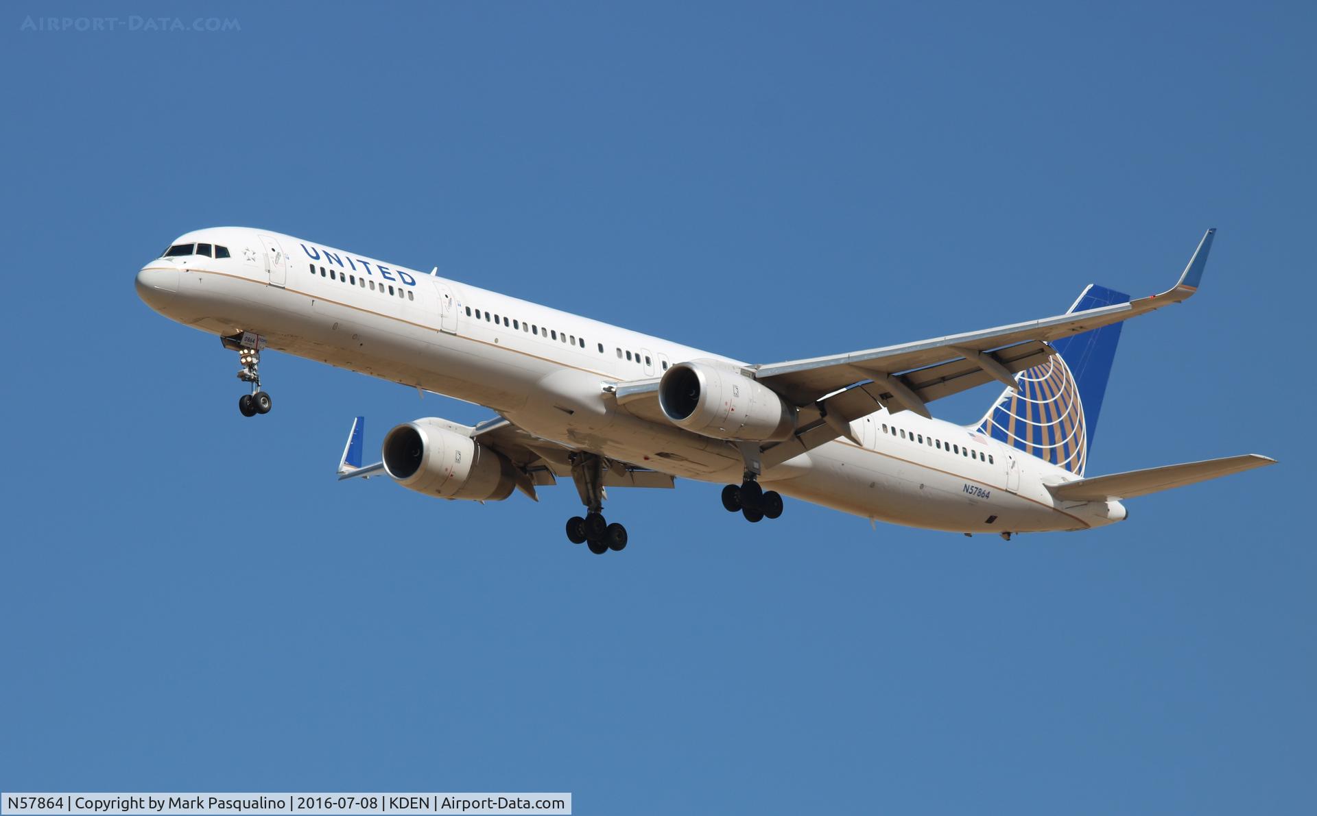 N57864, 2001 Boeing 757-33N C/N 32588, Boeing 757-300
