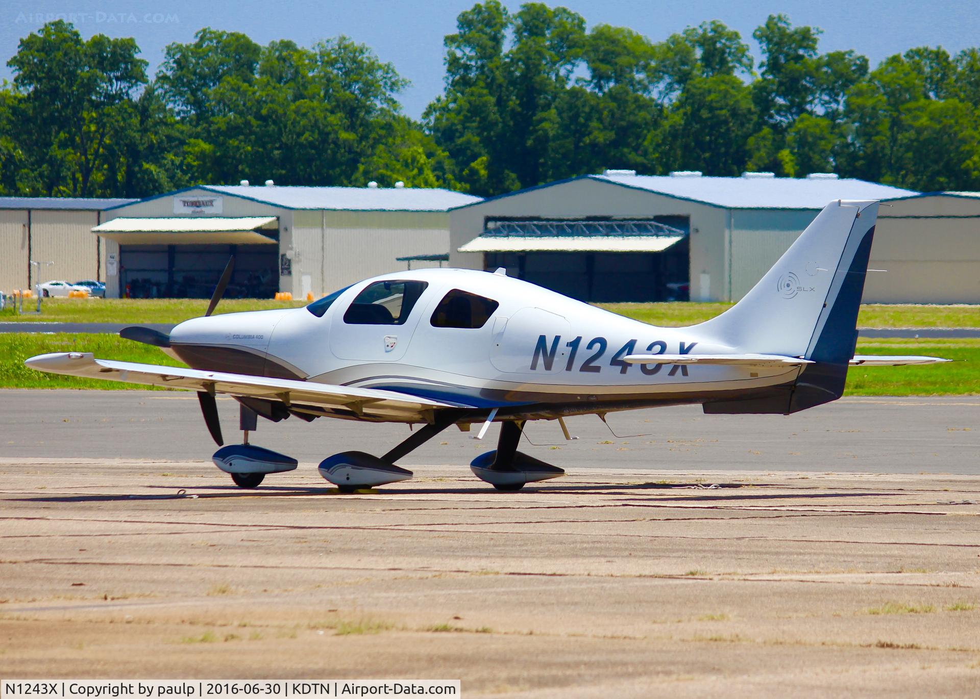 N1243X, 2007 Columbia Aircraft Mfg LC-41-550FG Columbia 400 C/N 41755, At Downtown Shreveport.