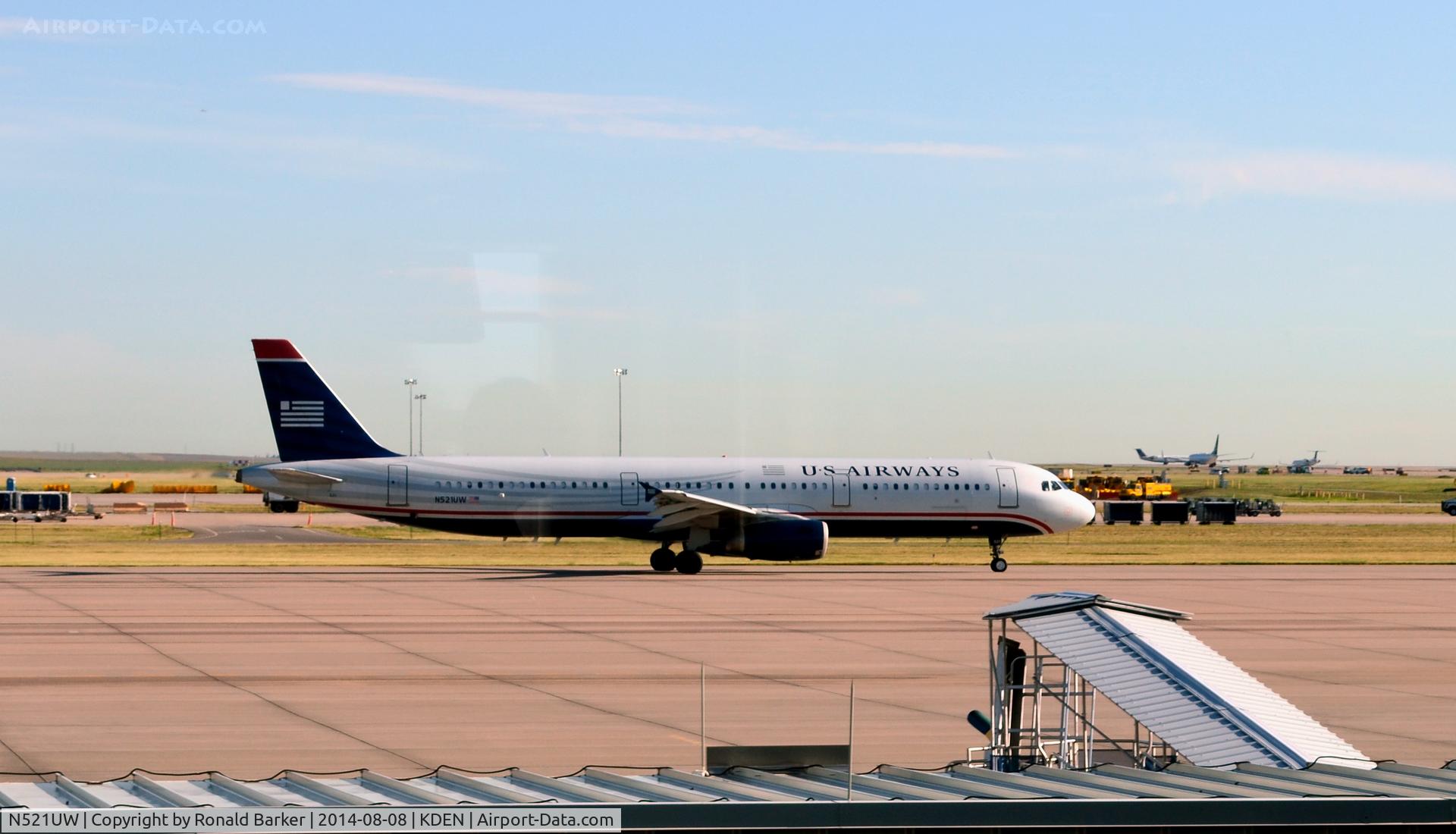 N521UW, 2009 Airbus A321-231 C/N 3944, Taxi Denver