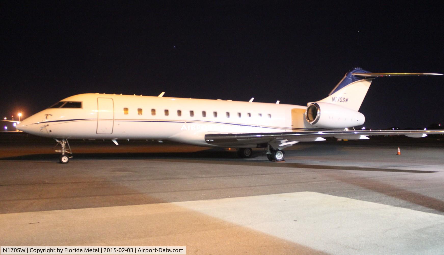 N170SW, 1999 Bombardier BD-700-1A10 Global Express C/N 9042, Global Express
