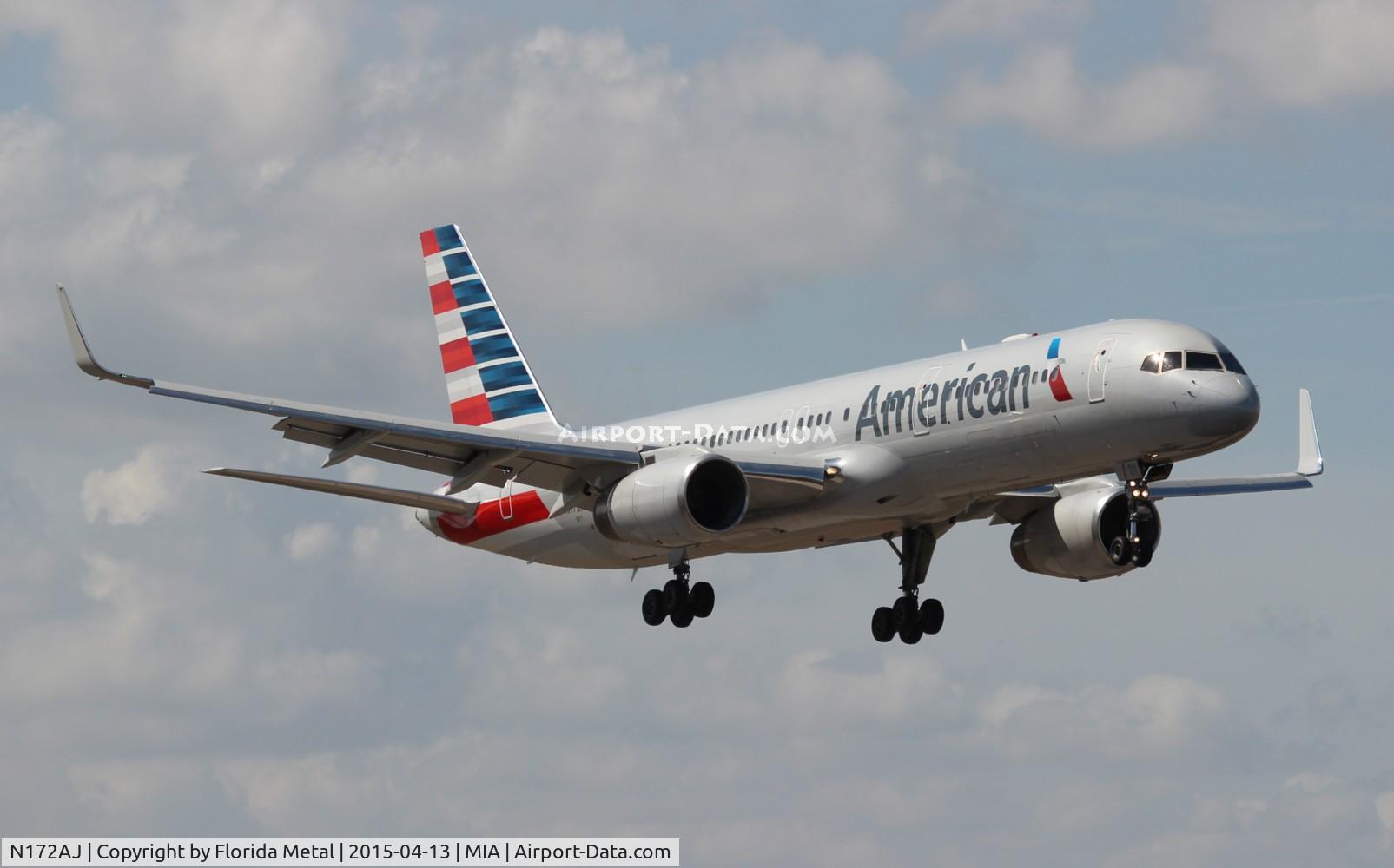 N172AJ, 2002 Boeing 757-223 C/N 32400, American