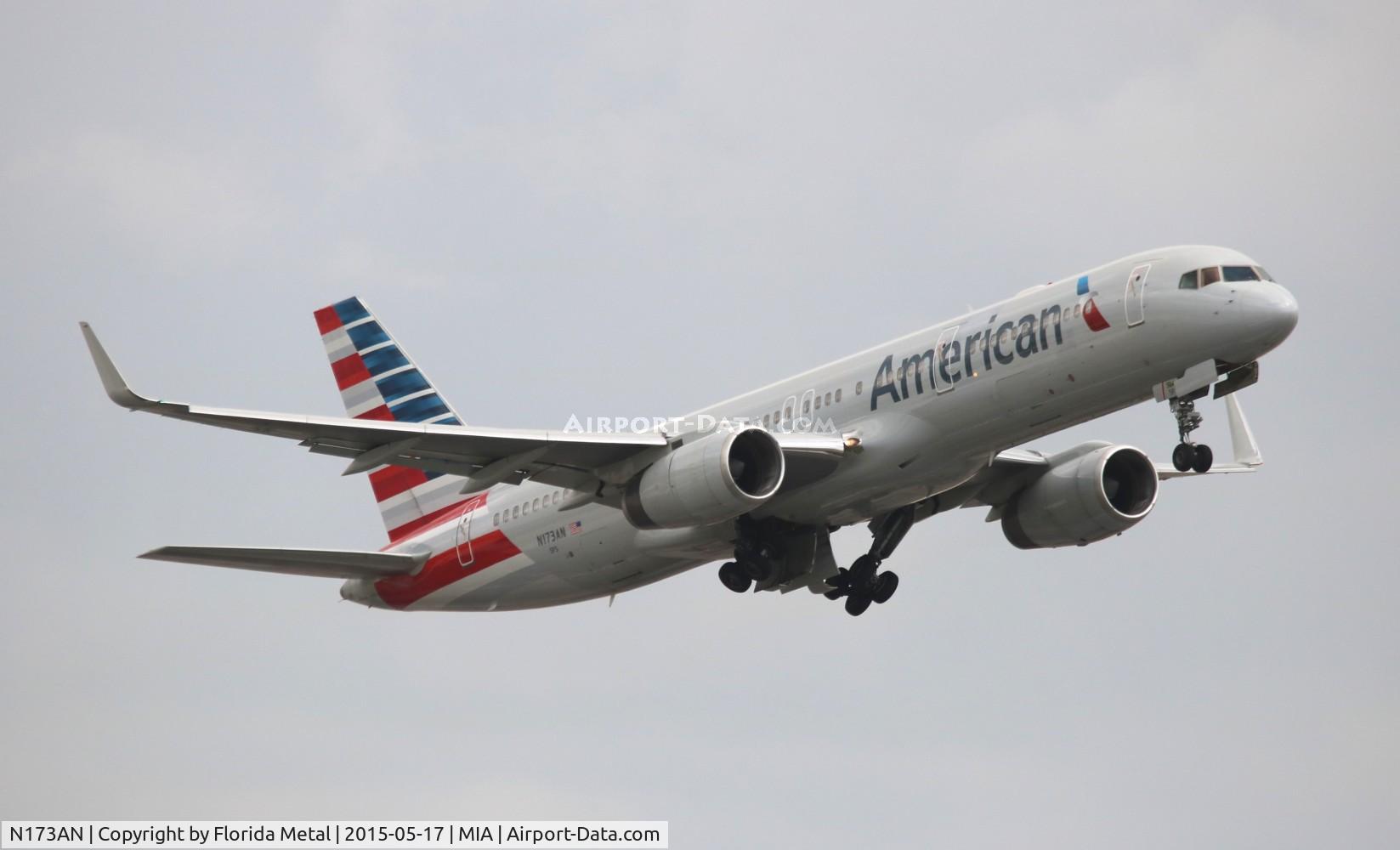 N173AN, 2002 Boeing 757-223 C/N 32399, American