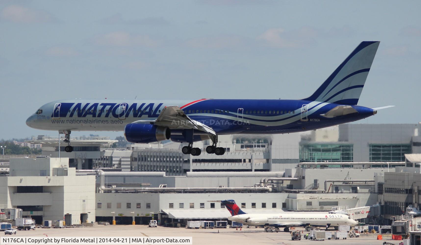 N176CA, 1990 Boeing 757-28A C/N 24543, National 757-200