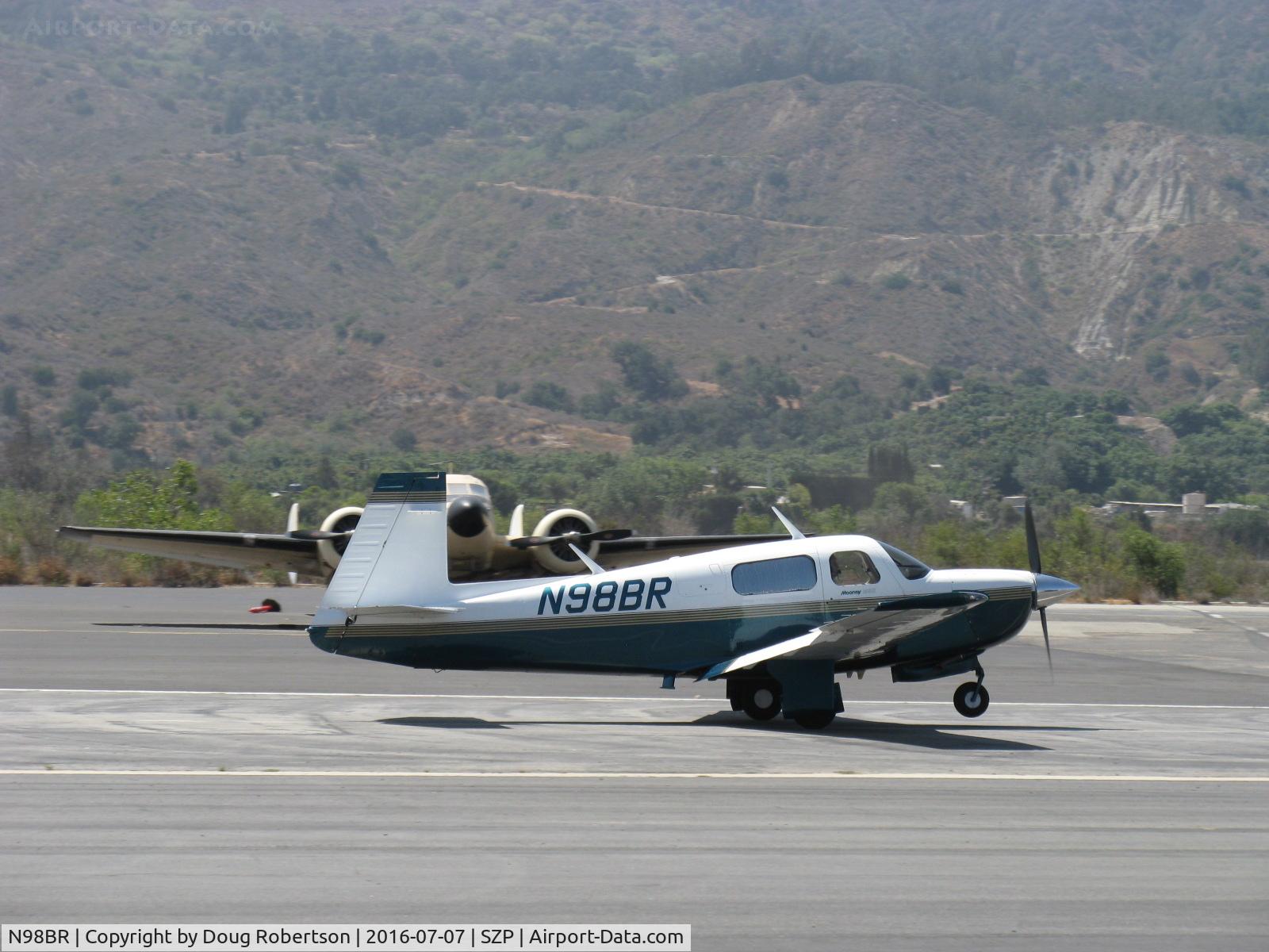 N98BR, 1995 Mooney M20J 201 C/N 24-3356, 1995 Mooney M20J MSE, Continental IO-360-A3B6D 200 Hp, landing roll Rwy 22