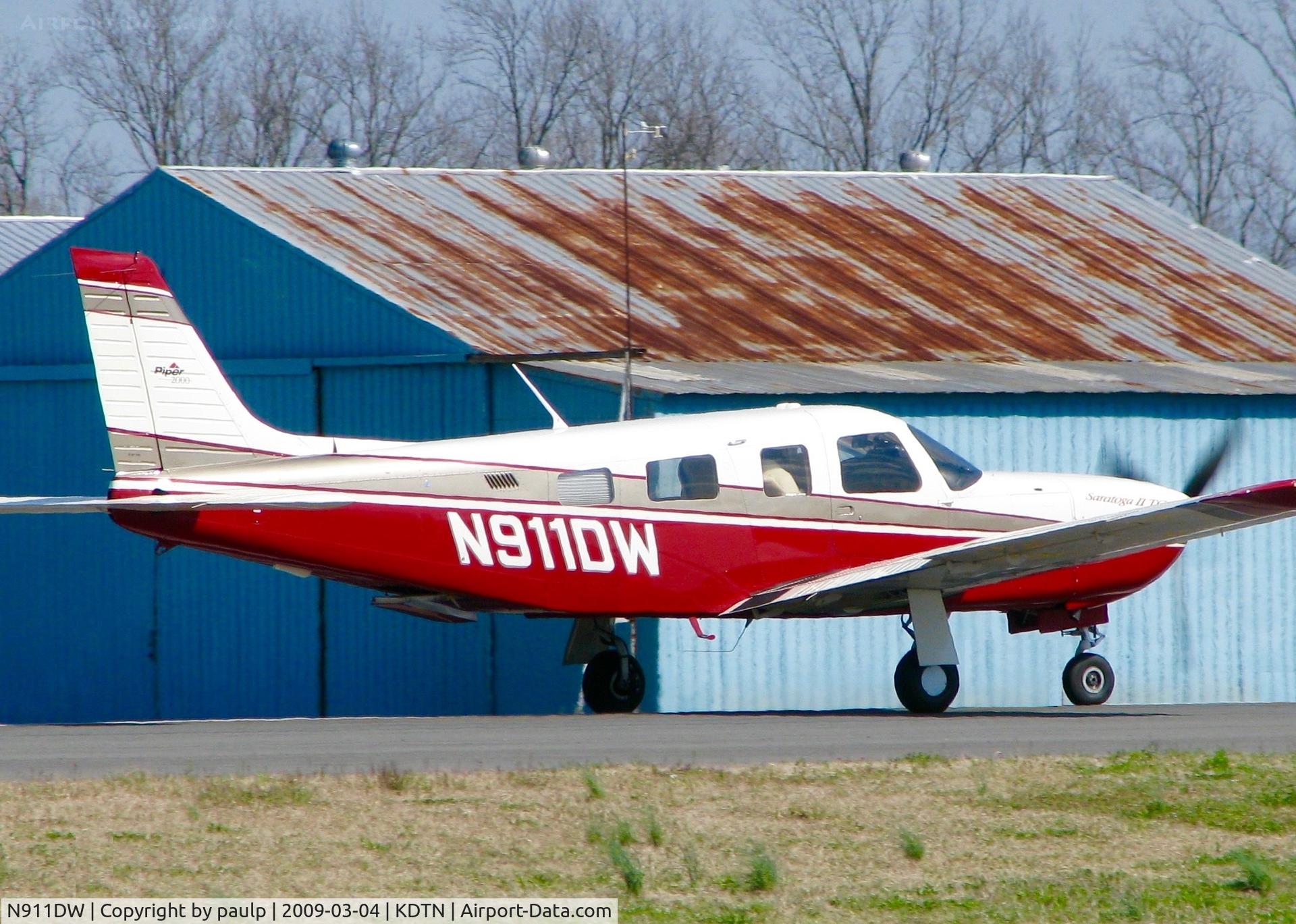 N911DW, 2000 Piper PA-32R-301T Turbo Saratoga C/N 3257133, At Downtown Shreveport.