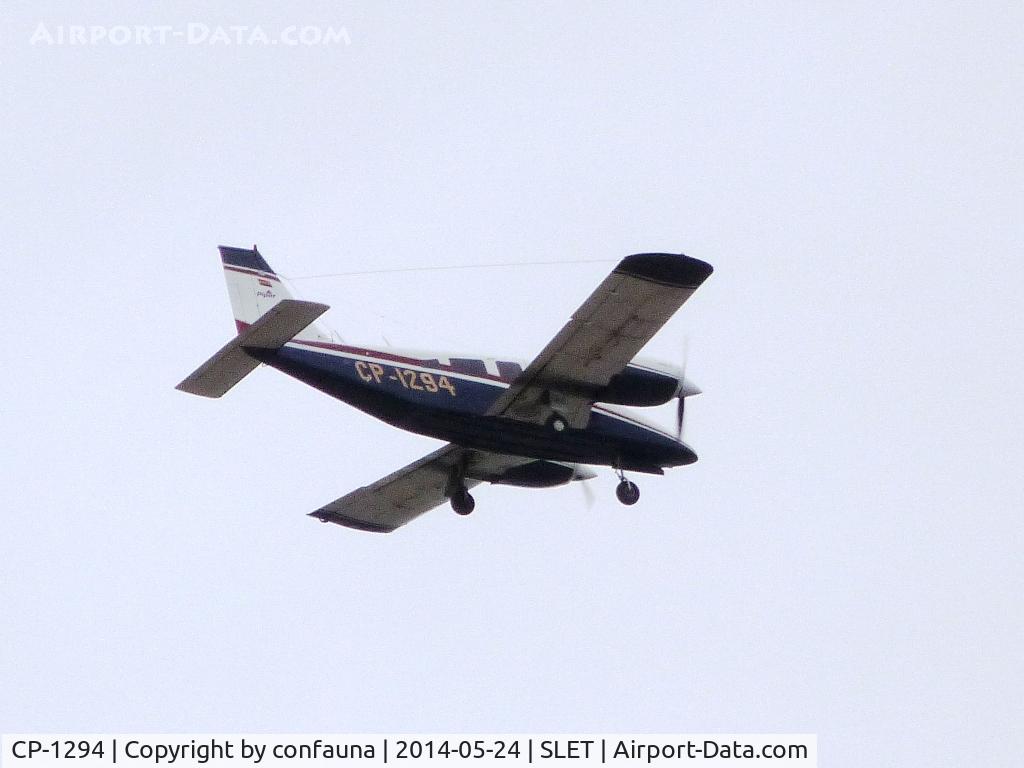 CP-1294, 1975 Piper PA-34-200T Seneca II C/N 34-7570319, Arriving to El Trompillo