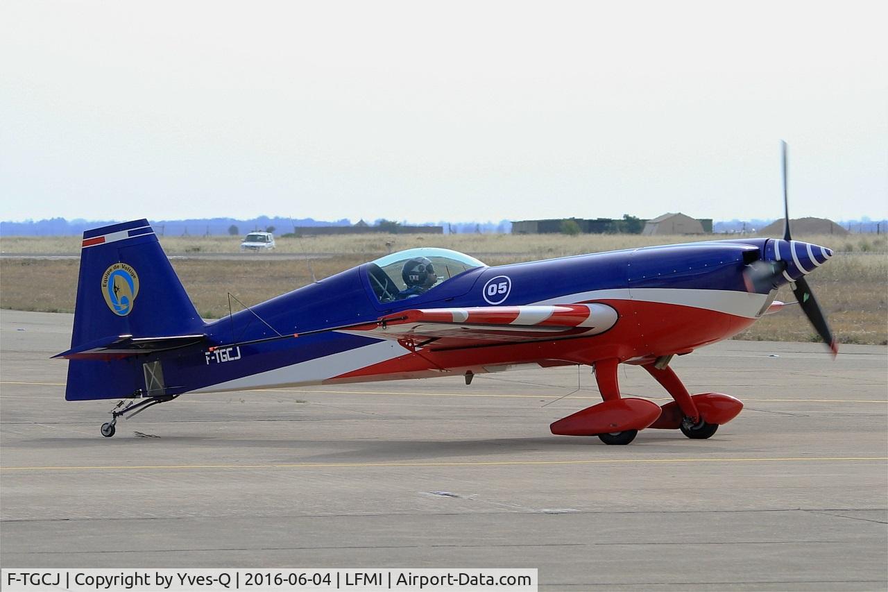 F-TGCJ, Extra EA-330SC C/N 05, Extra EA-330SC, French Air Force aerobatic team, Taxiing to parking area, Istres-Le Tubé Air Base 125 (LFMI-QIE) open day 2016