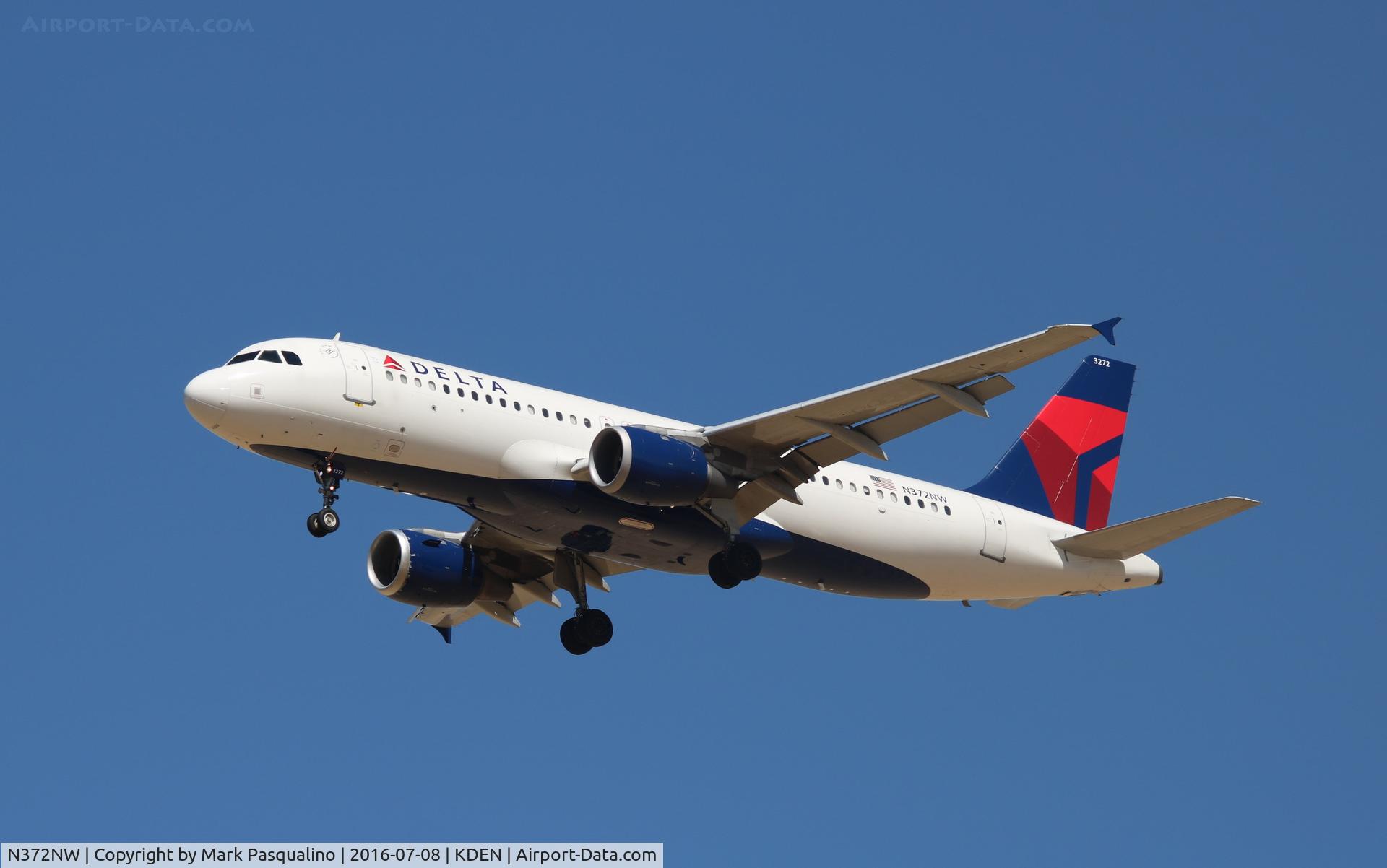 N372NW, 2001 Airbus A320-212 C/N 1633, Airbus A320
