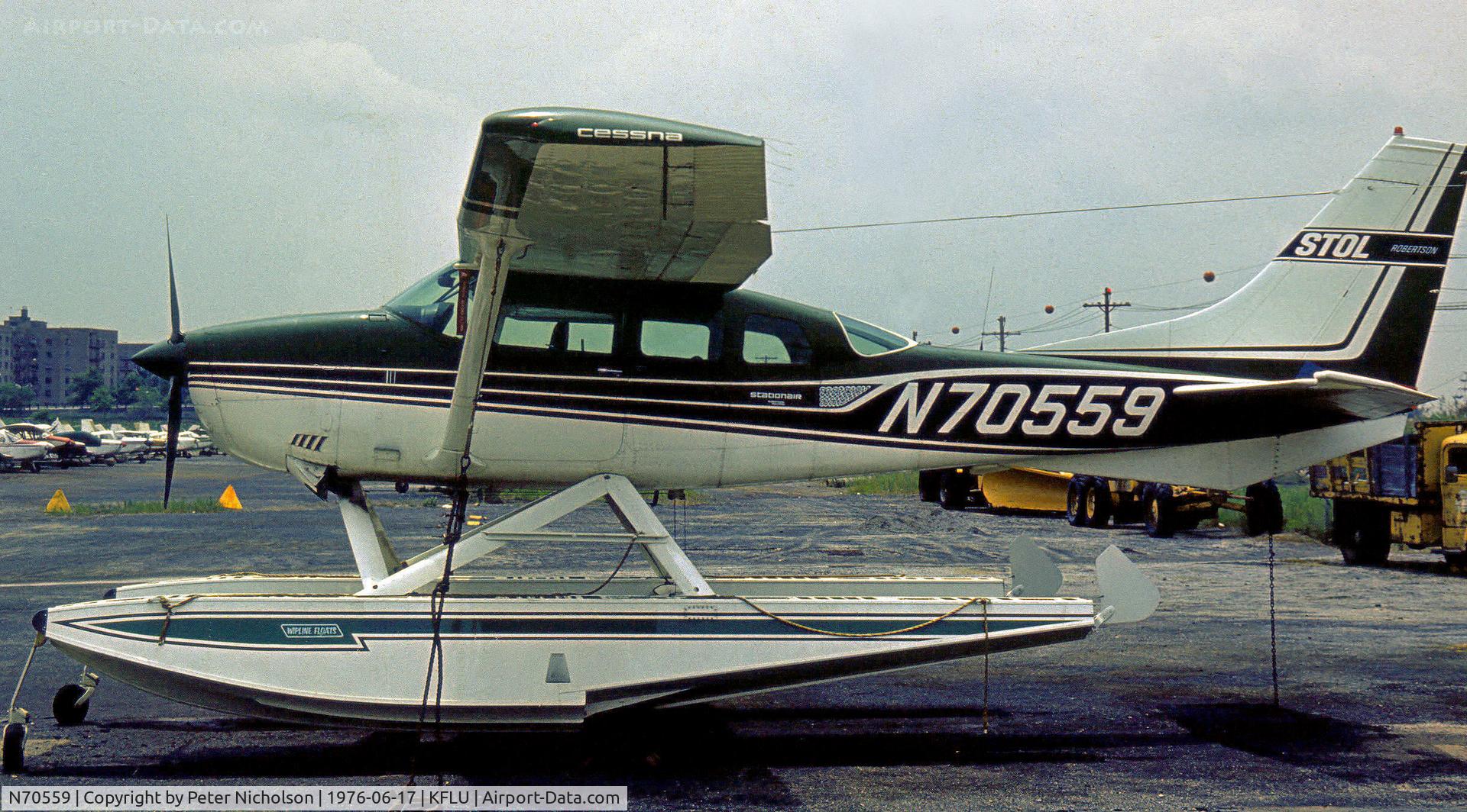 N70559, 1973 Cessna U206F Stationair C/N U20602082, This Cessna 206F Stationair floatplane was seen at Flushing Airport, New York in the Summer of 1976 - the airport later closed in 1984.