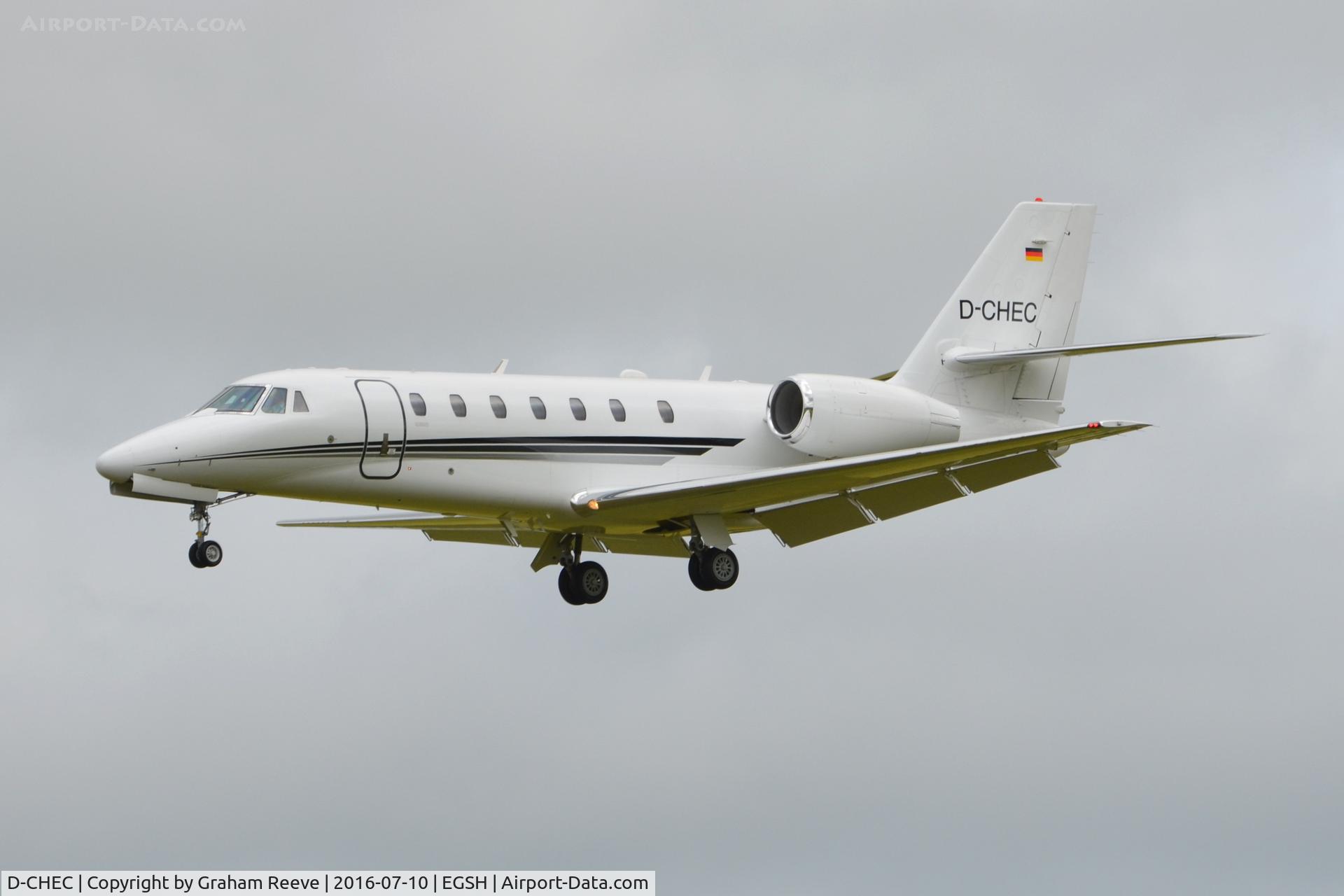 D-CHEC, 2006 Cessna 680 Citation Sovereign C/N 680-0079, Landing at Norwich.
