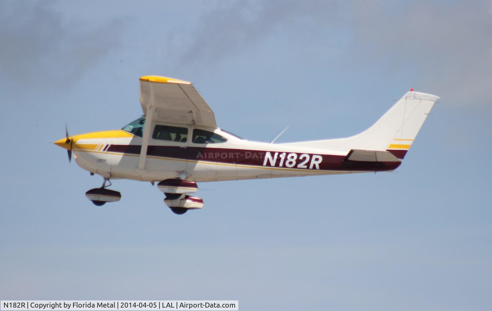 N182R, 1977 Cessna 182Q Skylane C/N 18265604, Cessna 182Q