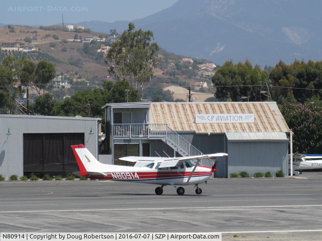 N80914, 1976 Cessna 172M C/N 17266799, 1976 Cessna 172M SKYHAWK, Lycoming O-320-E2D 150 Hp, taxi back after landing Rwy 22