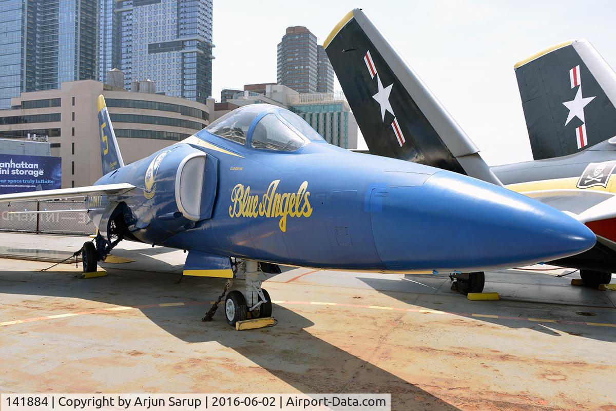 141884, Grumman F-11A Tiger C/N 201, On display aboard USS Intrepid.
