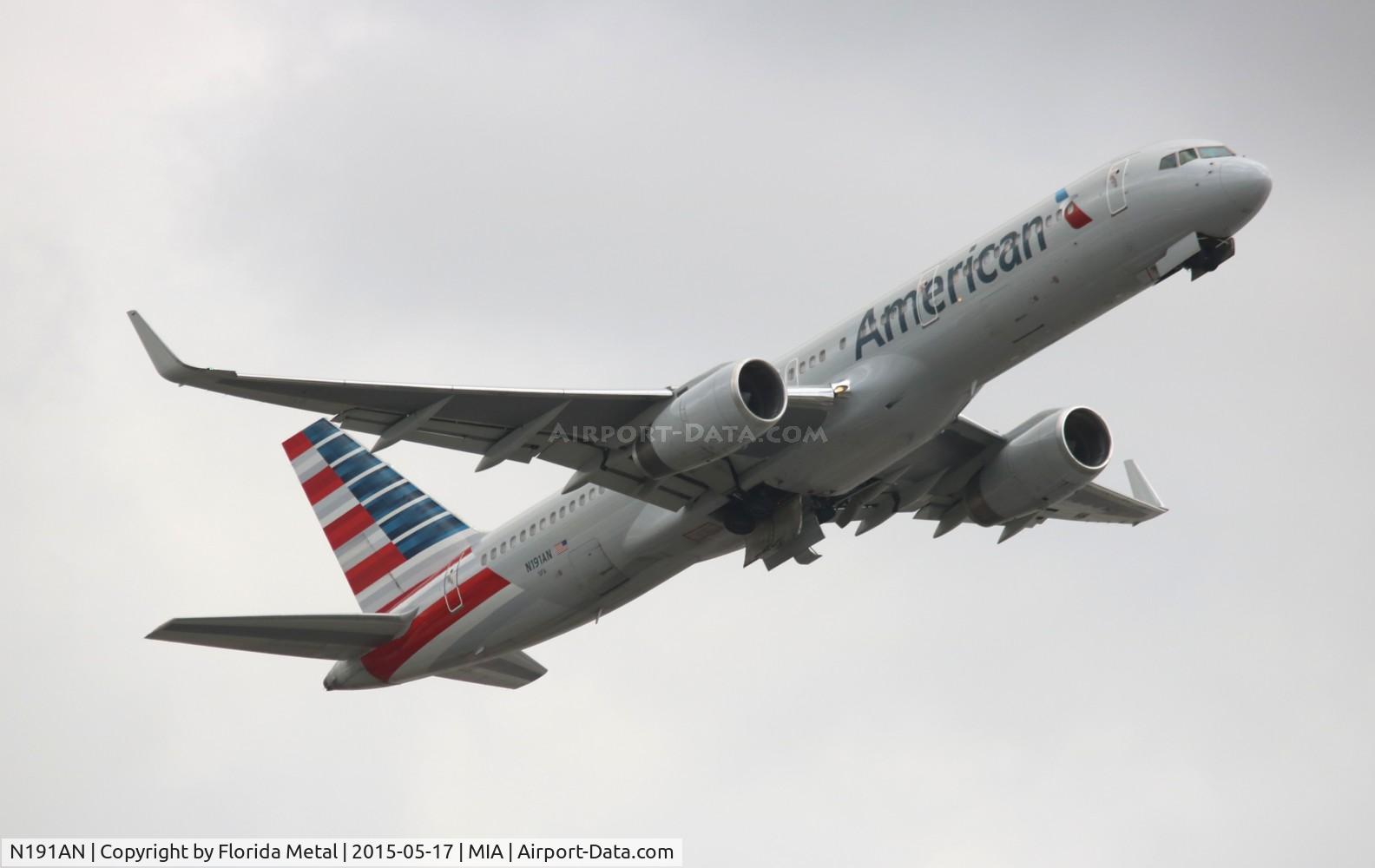 N191AN, 2001 Boeing 757-223 C/N 32385, American