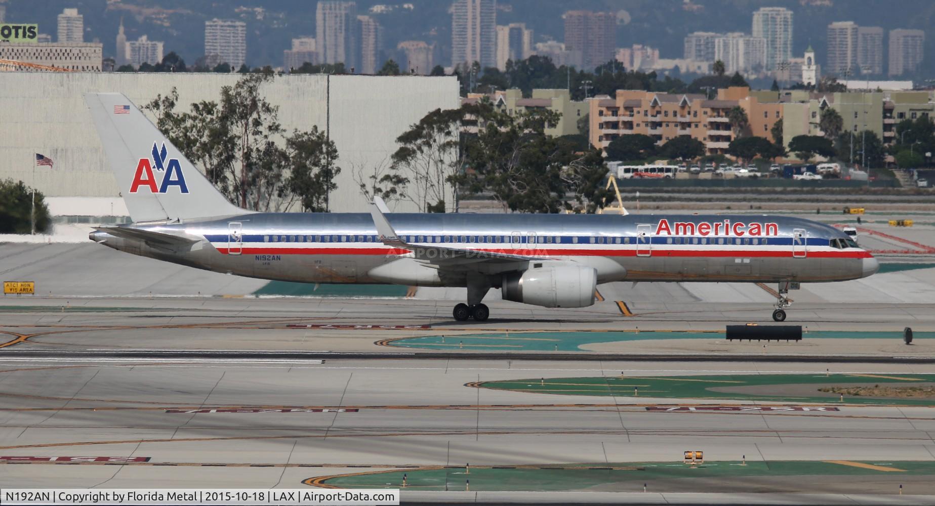 N192AN, 2001 Boeing 757-223 C/N 32386, American