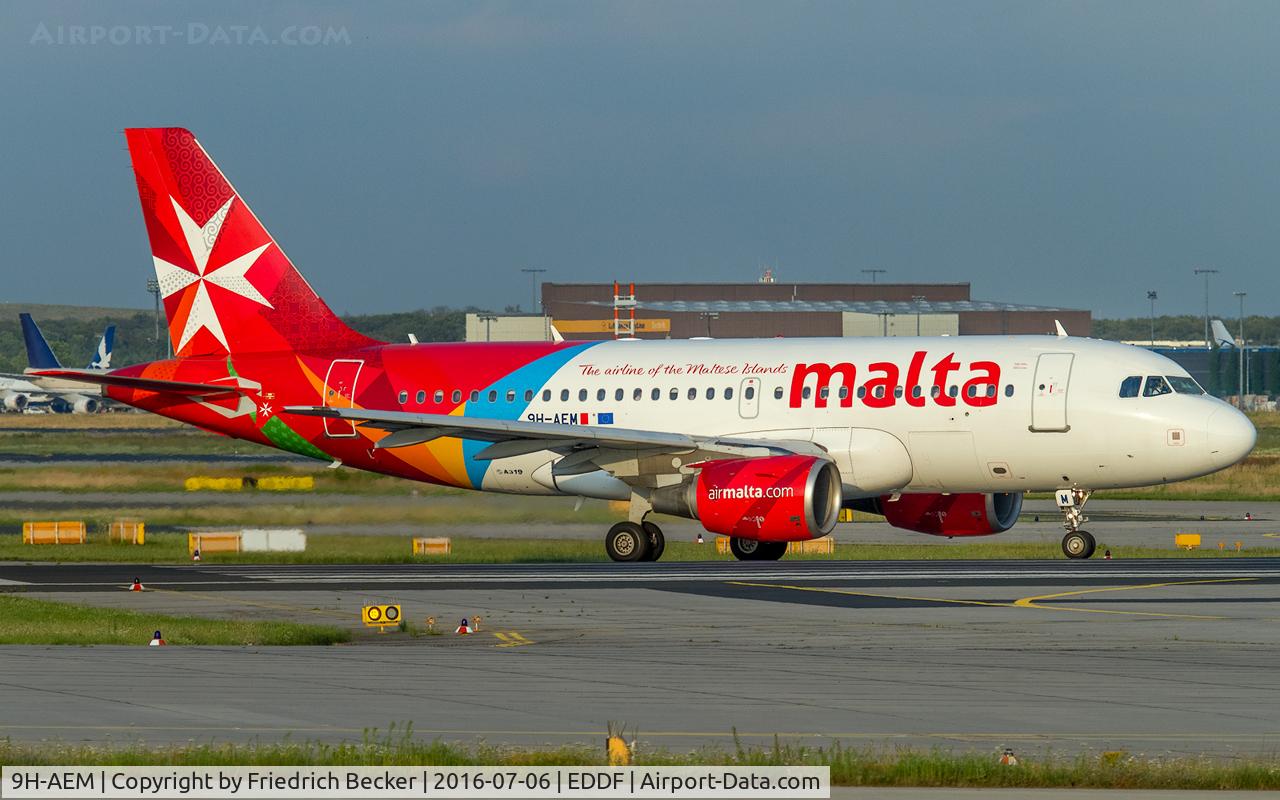 9H-AEM, 2005 Airbus A319-111 C/N 2382, line up prior departure via RW18W