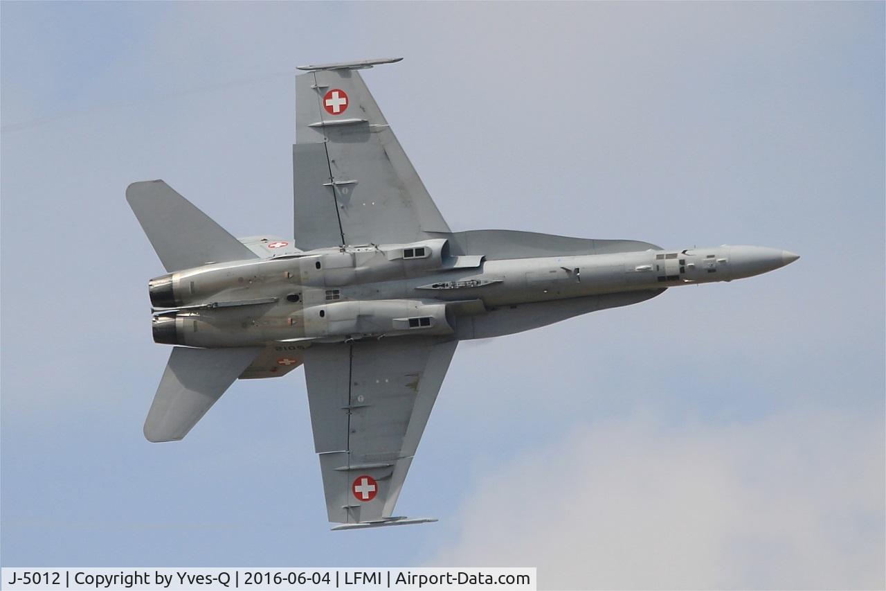 J-5012, McDonnell Douglas F/A-18C Hornet C/N 1352/SFC012, McDonnell Douglas FA-18C Hornet, On display, Istres-Le Tubé Air Base 125 (LFMI-QIE) open day 2016